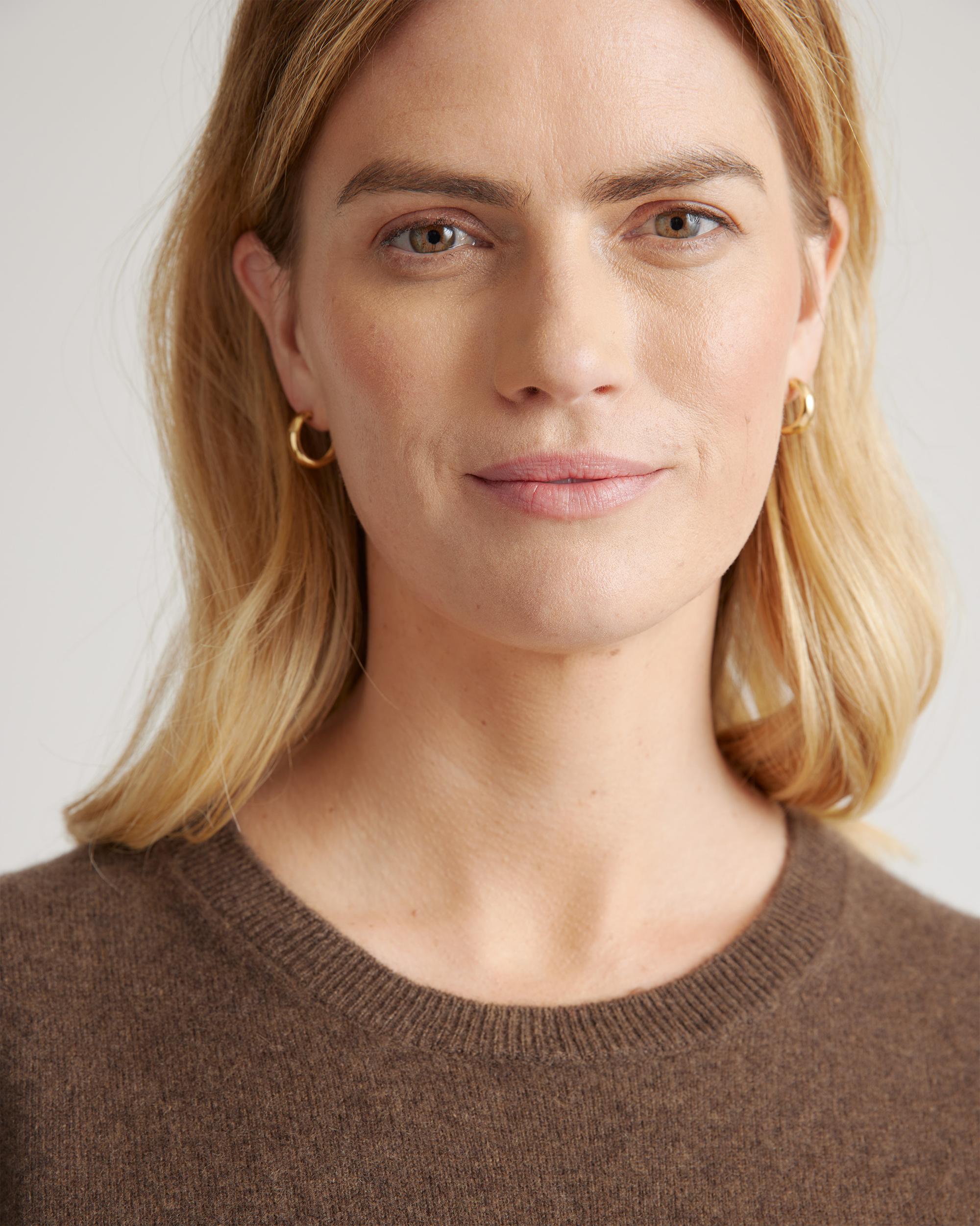 Quince | Women's Mongolian Cashmere Crewneck Sweater Product Image