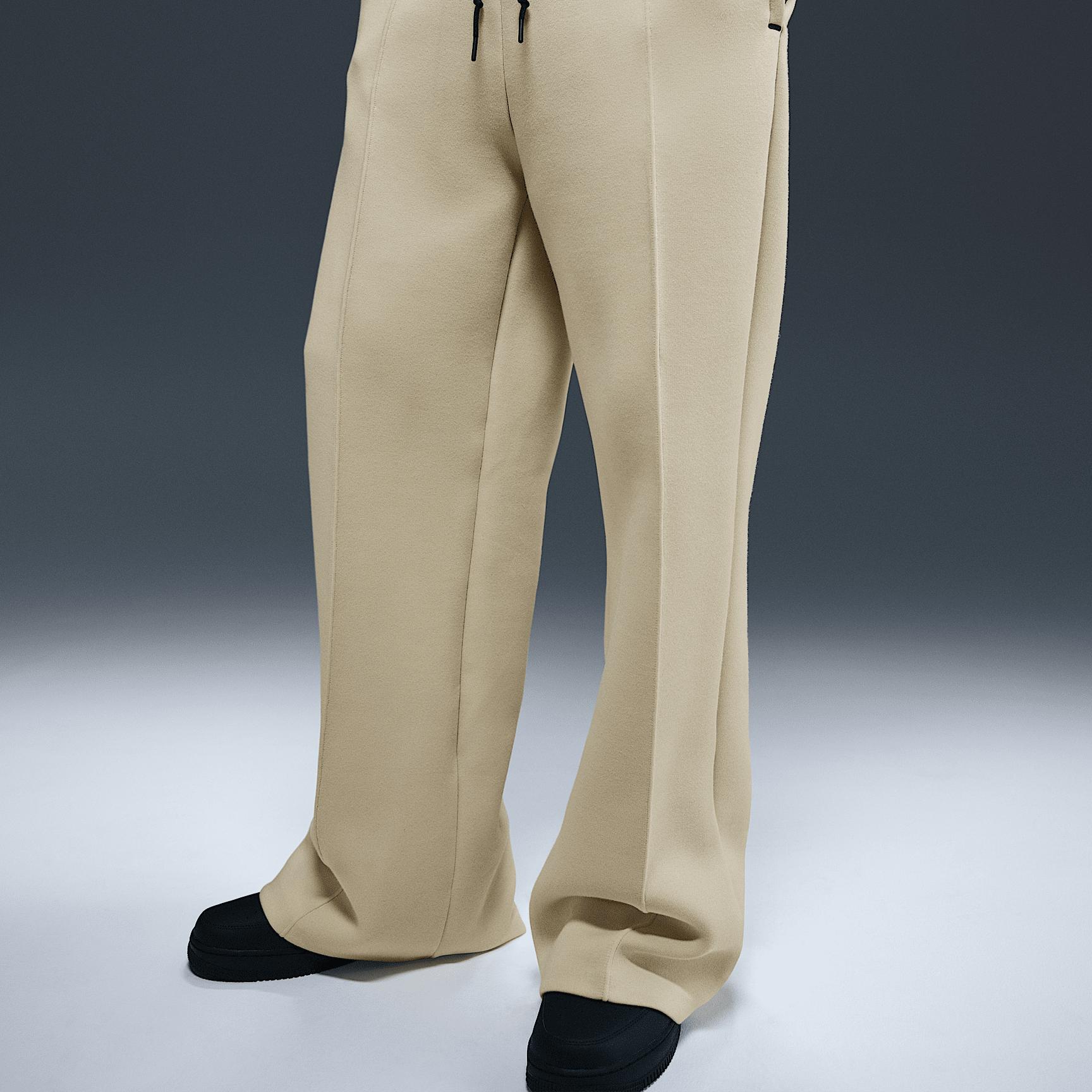 Nike Men's Tech Wide-Leg Fleece Pants Product Image