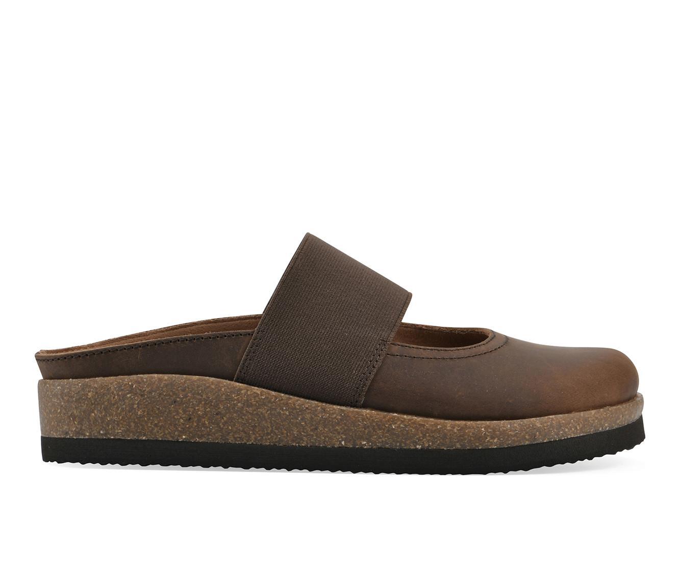 Women's White Mountain Bassi Clogs Product Image