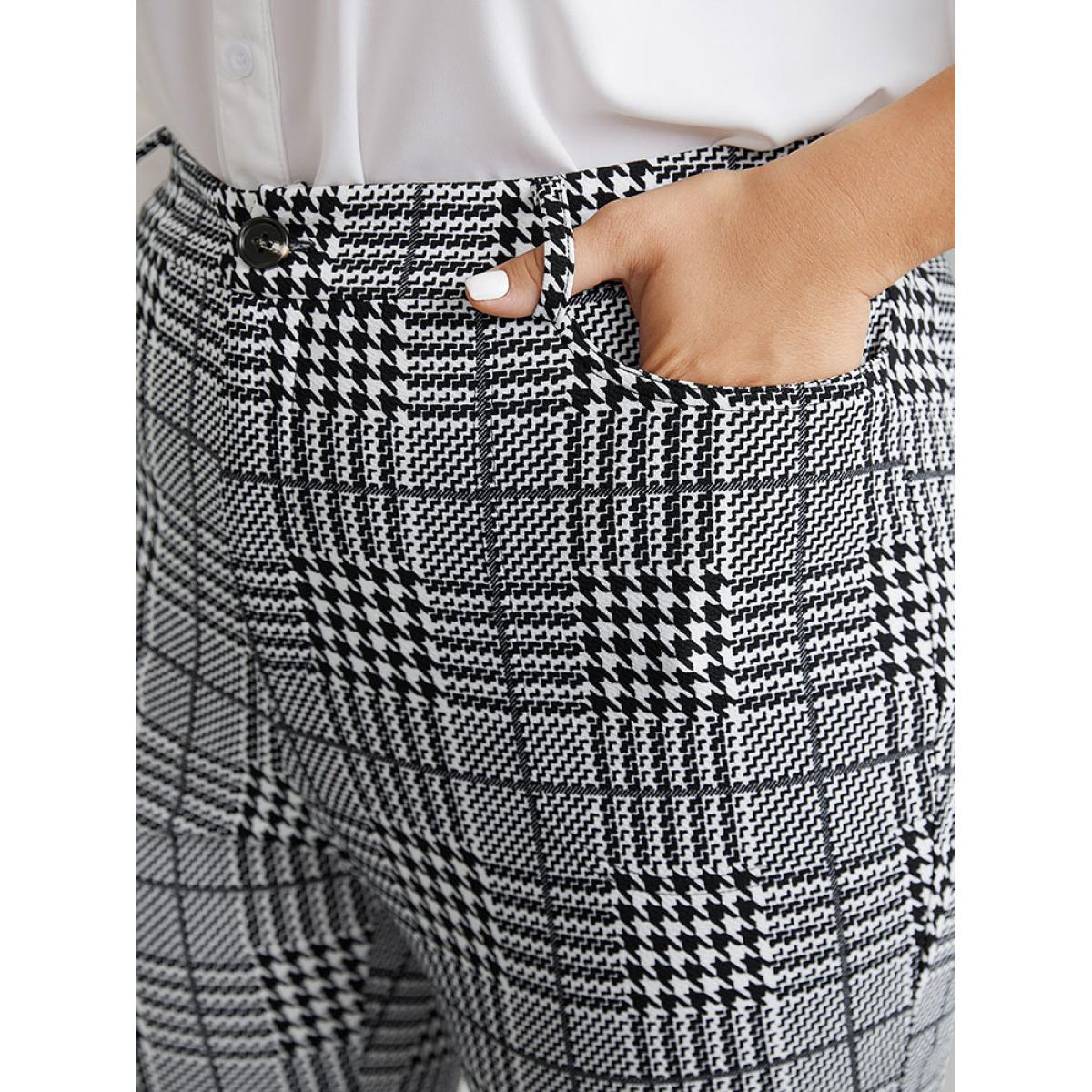Plus Size Houndstooth Pocket Flare Leg Zipper Fly Pants Women Black Office Flare Leg High Rise Office Pants BloomChic 18-20/2X Product Image