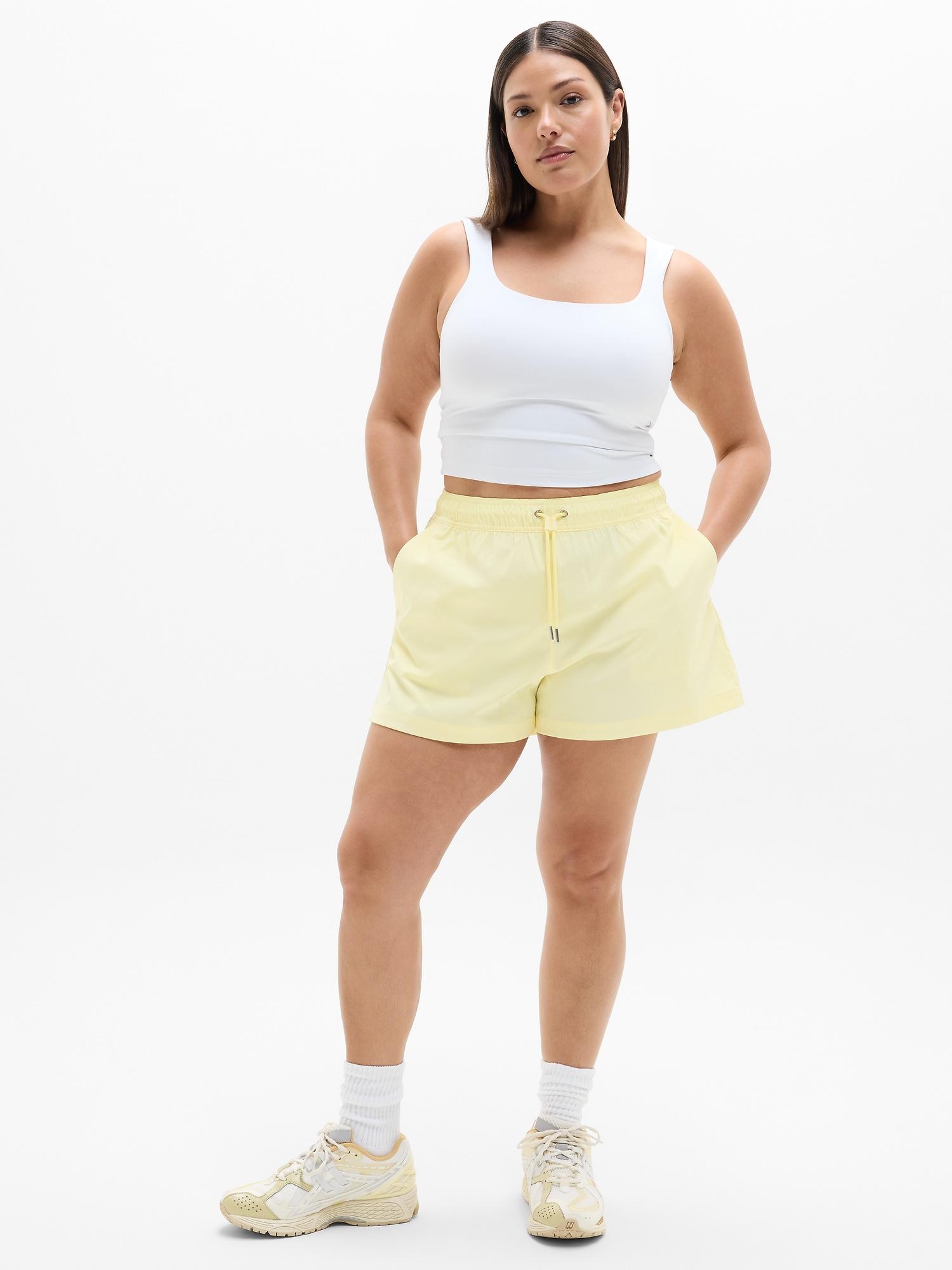 Midday Mid Rise Short Product Image