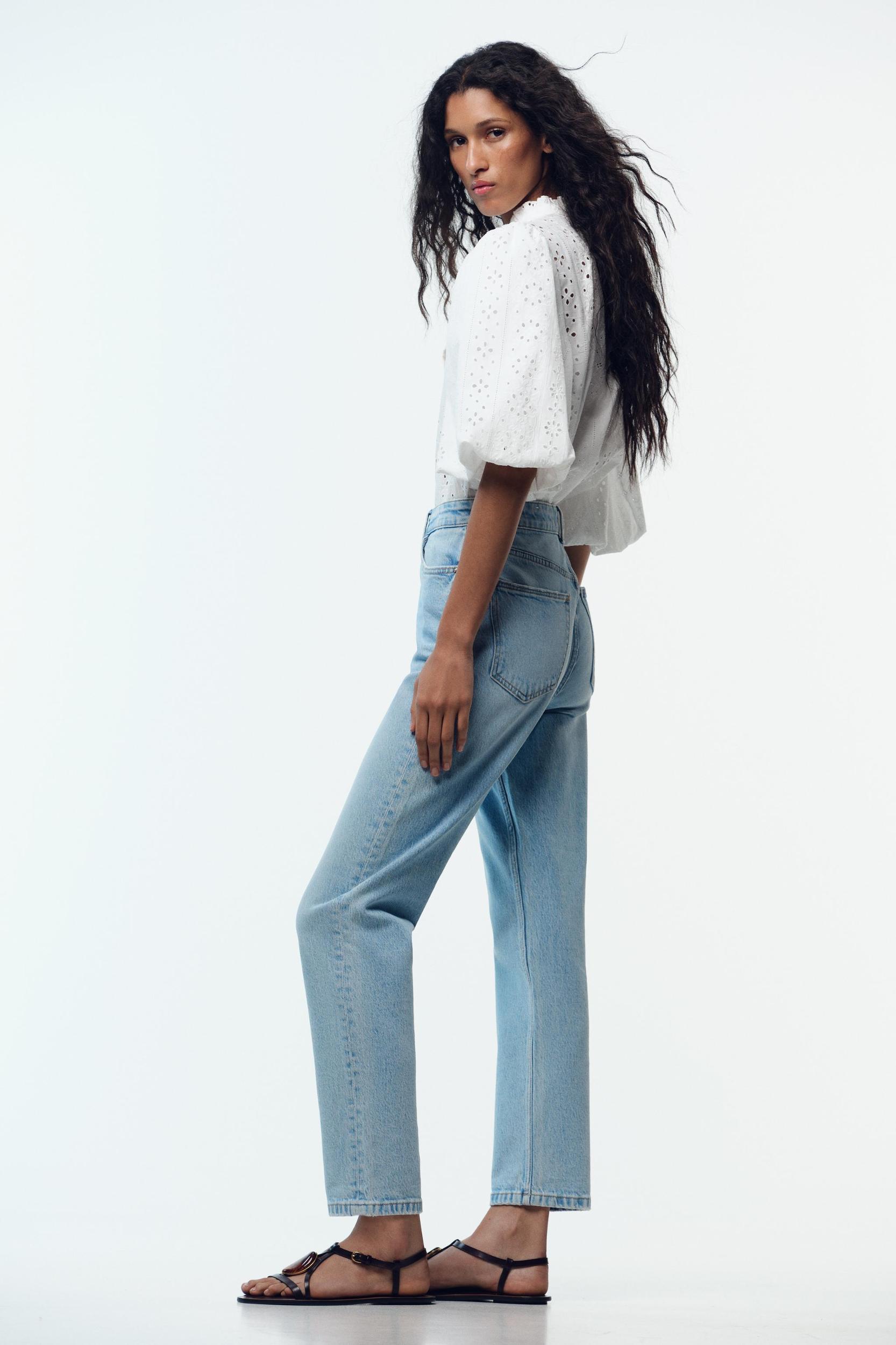 Z.01 HIGH WAIST COMFORT MOM FIT JEANS Product Image