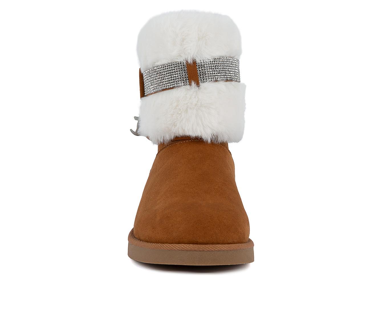 Women's Juicy Kursive Fur Boots Product Image