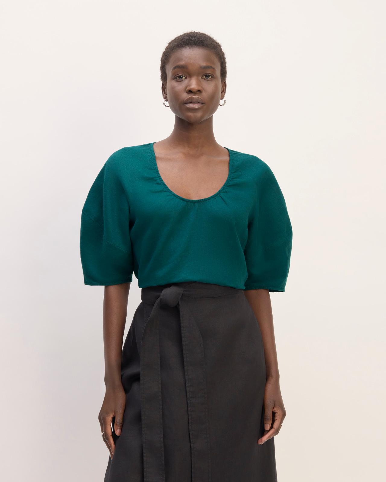 The Scoop Top in Linen Product Image