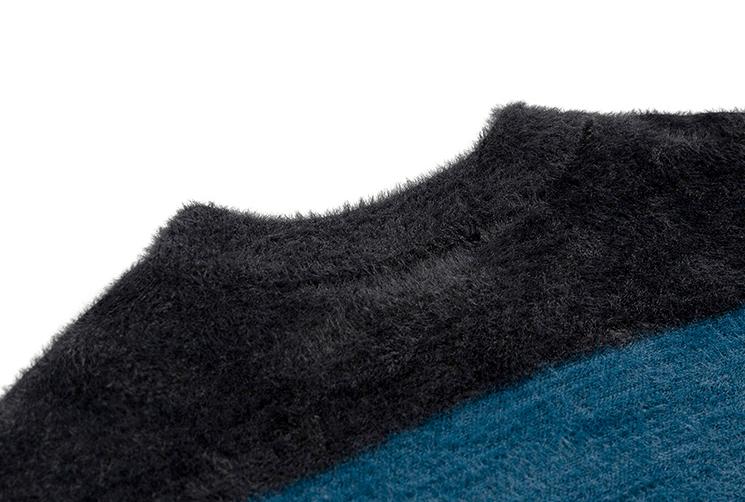 RT No. 3404 BLUE STRIPED KNITTED SWEATER Product Image