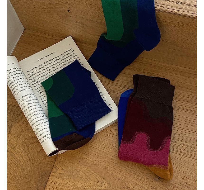 Color Block Mid Calf Socks Product Image
