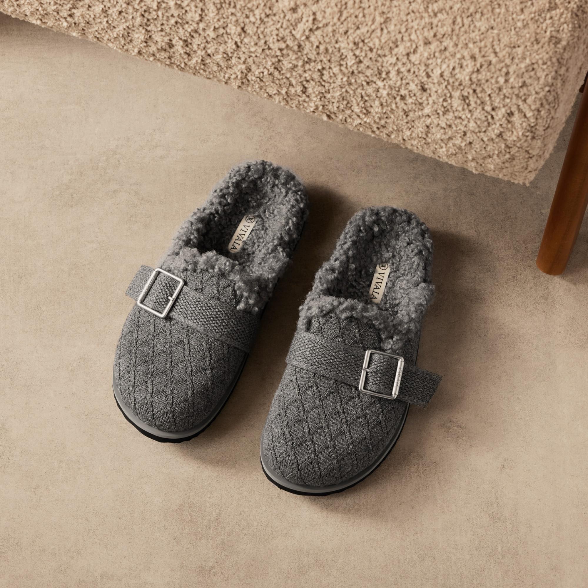 Round-Toe Wool Slippers (Hazel) Product Image