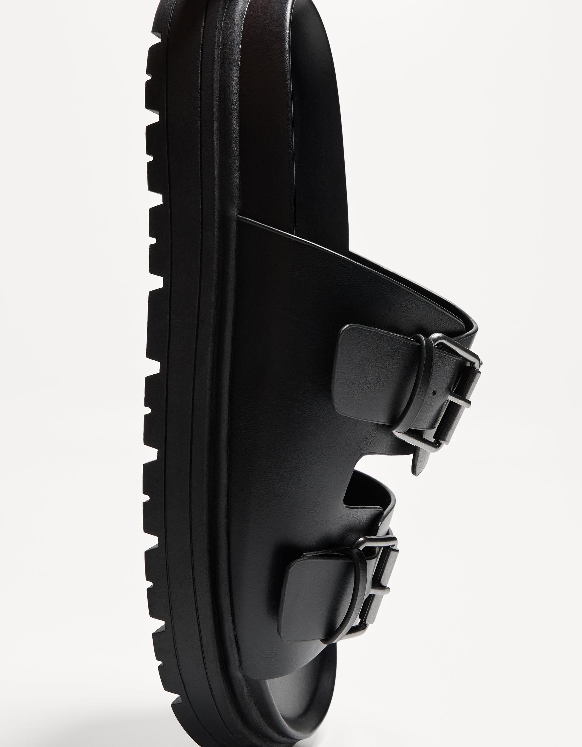 Buckled sandals Product Image