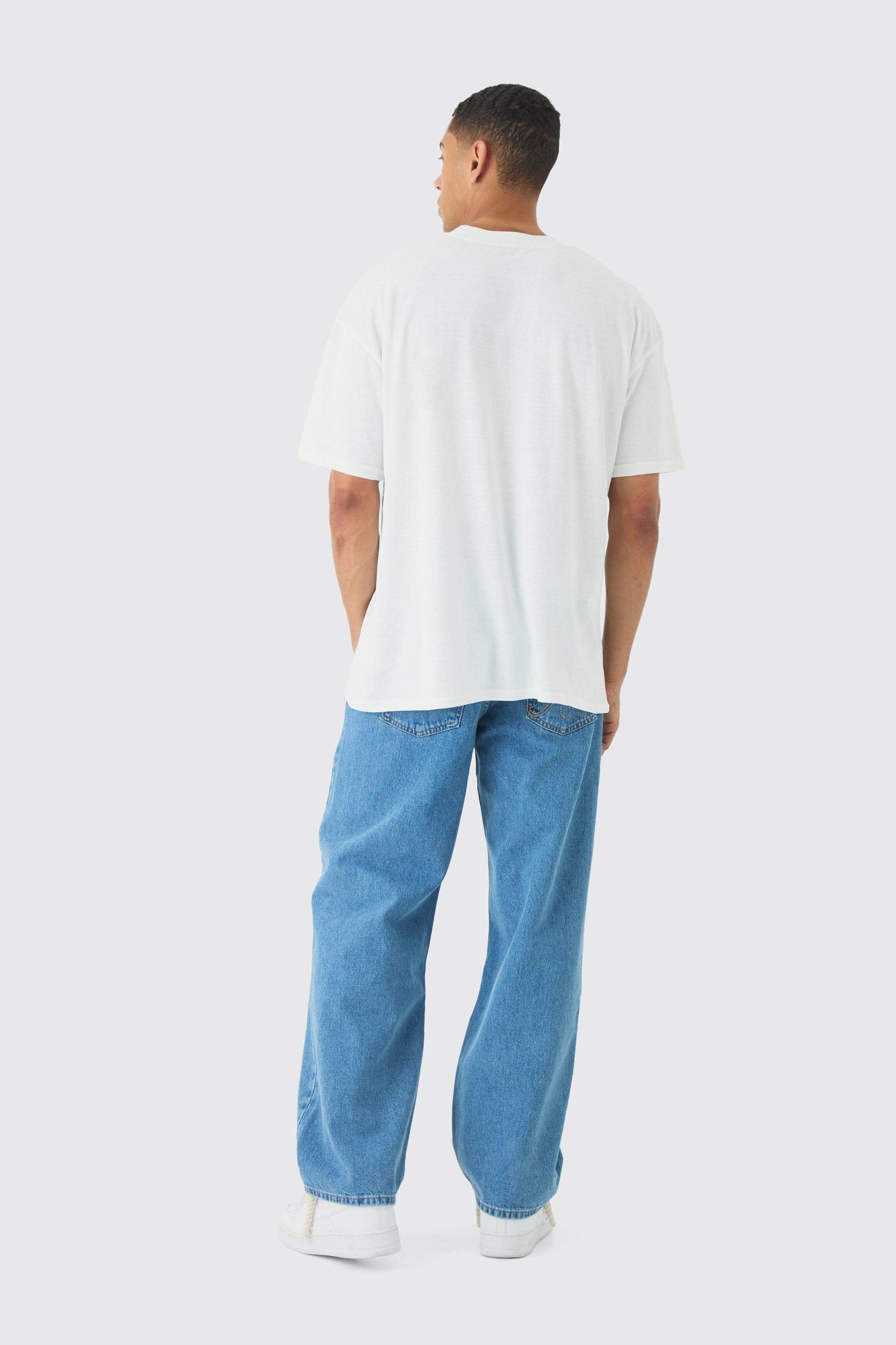 Oversized Renaissance Over Seams T-shirt | boohooMAN USA Product Image