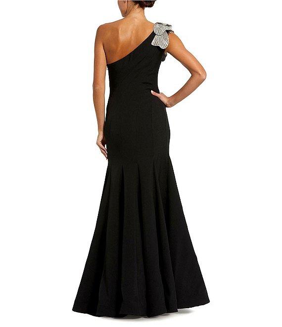 Mac Duggal Crepe One Shoulder Sleeveless Flower Applique Gown Product Image