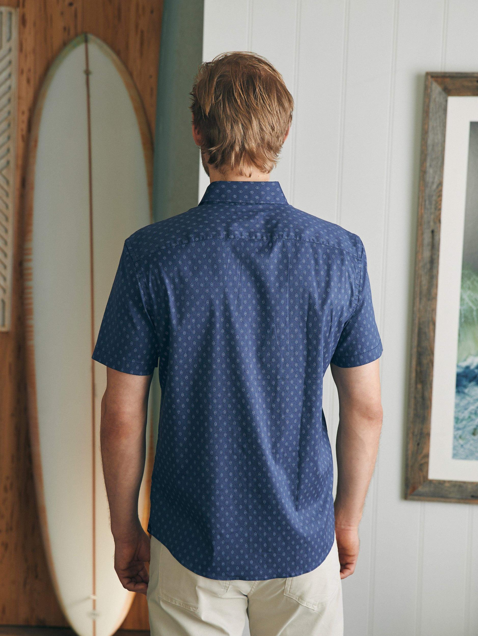 Movement™ Short-Sleeve Shirt - Navy Dusk Diamond Print Male Product Image