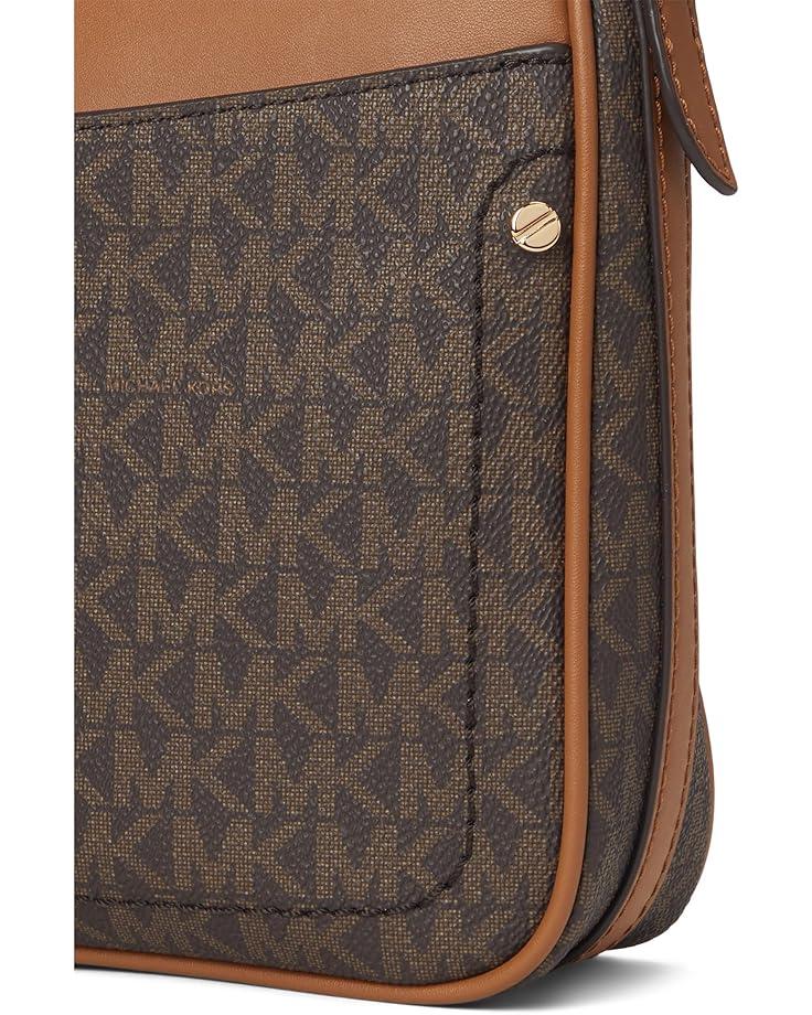 Jet Set Medium Flap Crossbody Product Image
