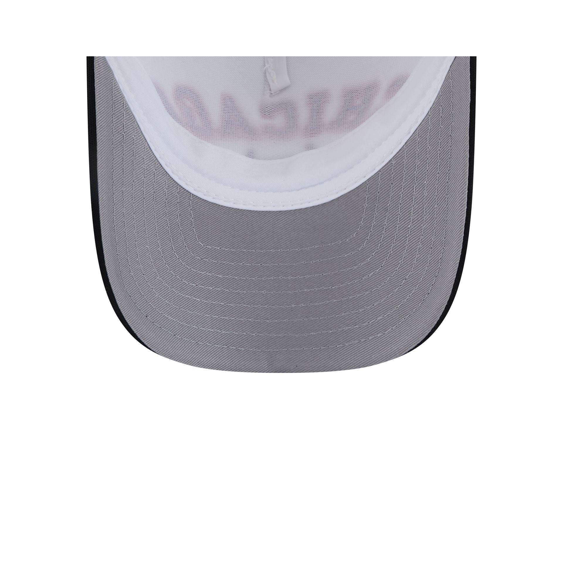 Chicago Bulls Chrome Arch 9FORTY M-Crown A-Frame Trucker Hat Male Product Image