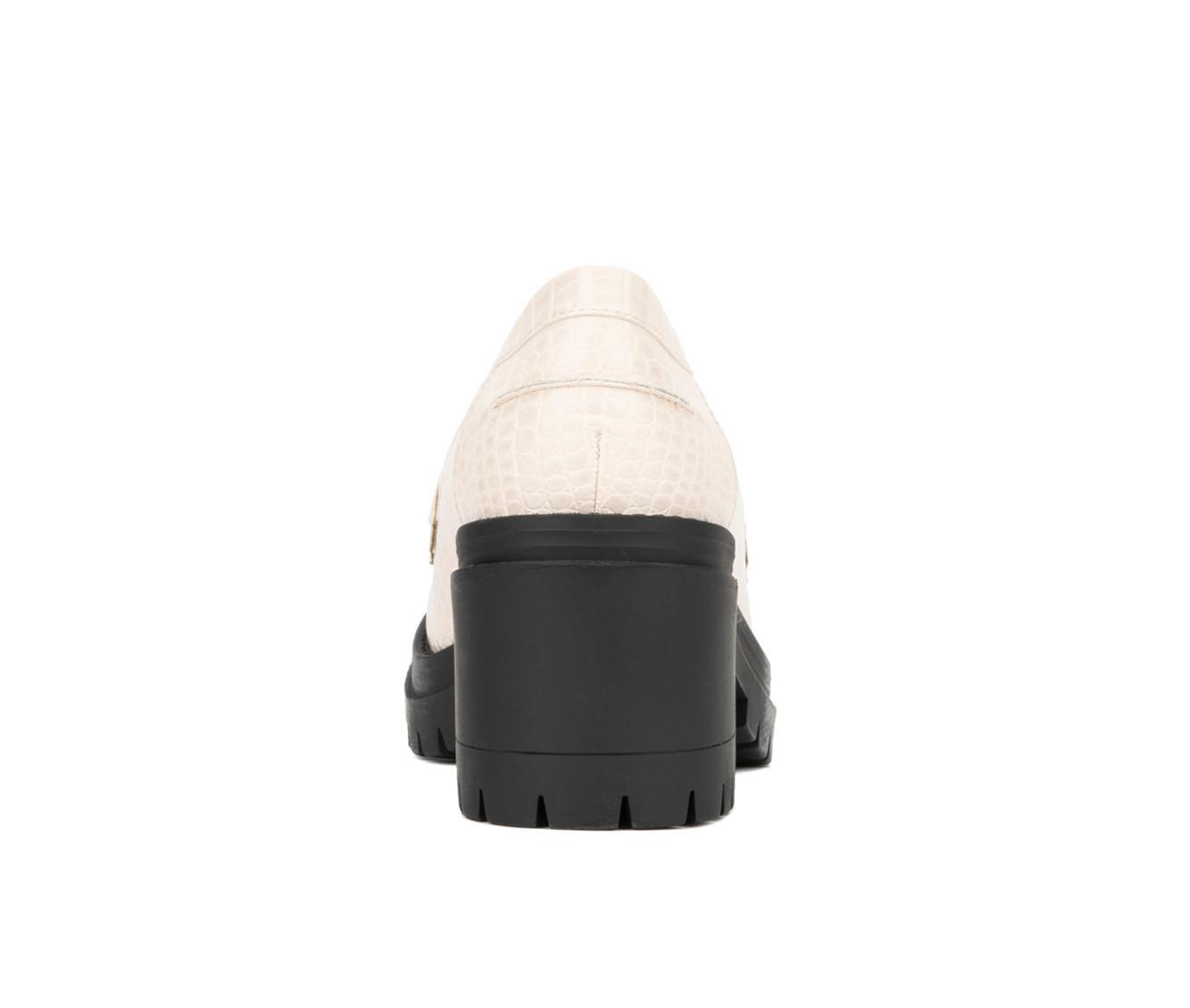 Women's New York and Company Penni Heeled Loafers Product Image