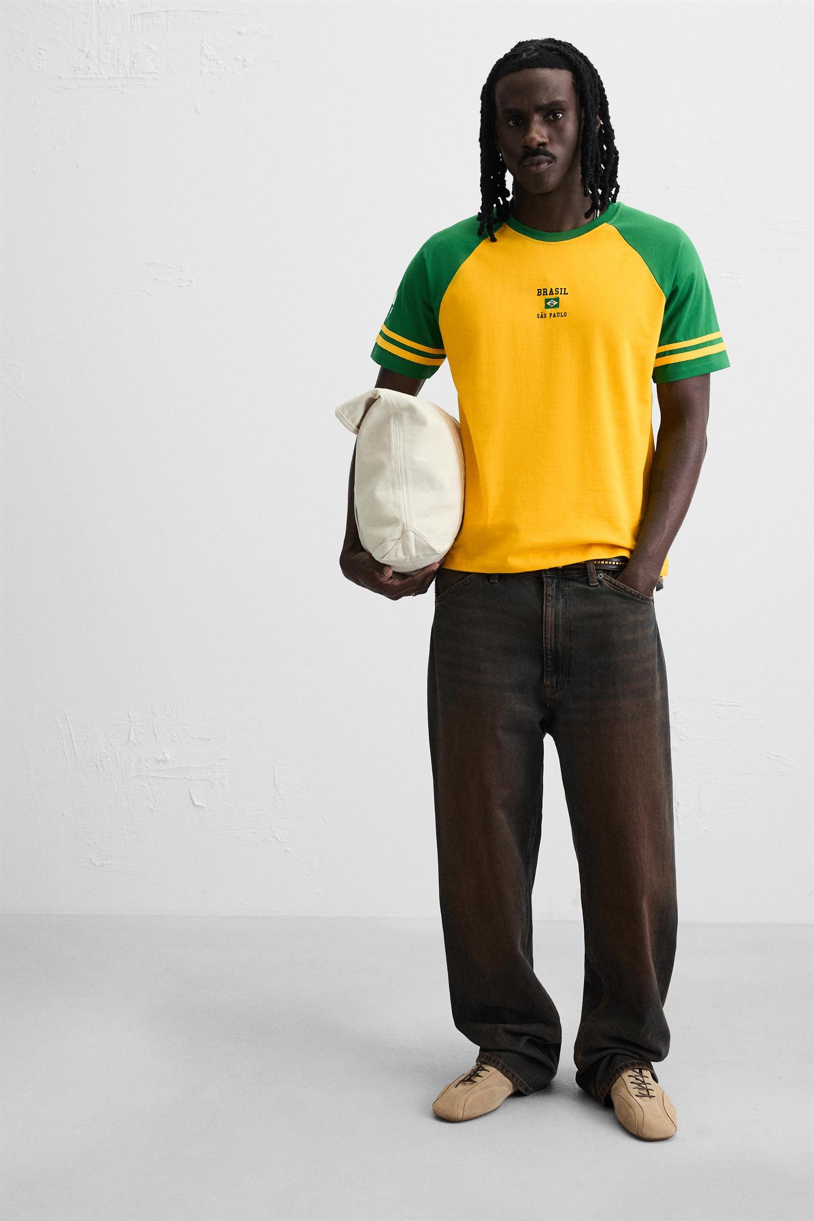 COLOR BLOCK EMBROIDERED T-SHIRT Product Image