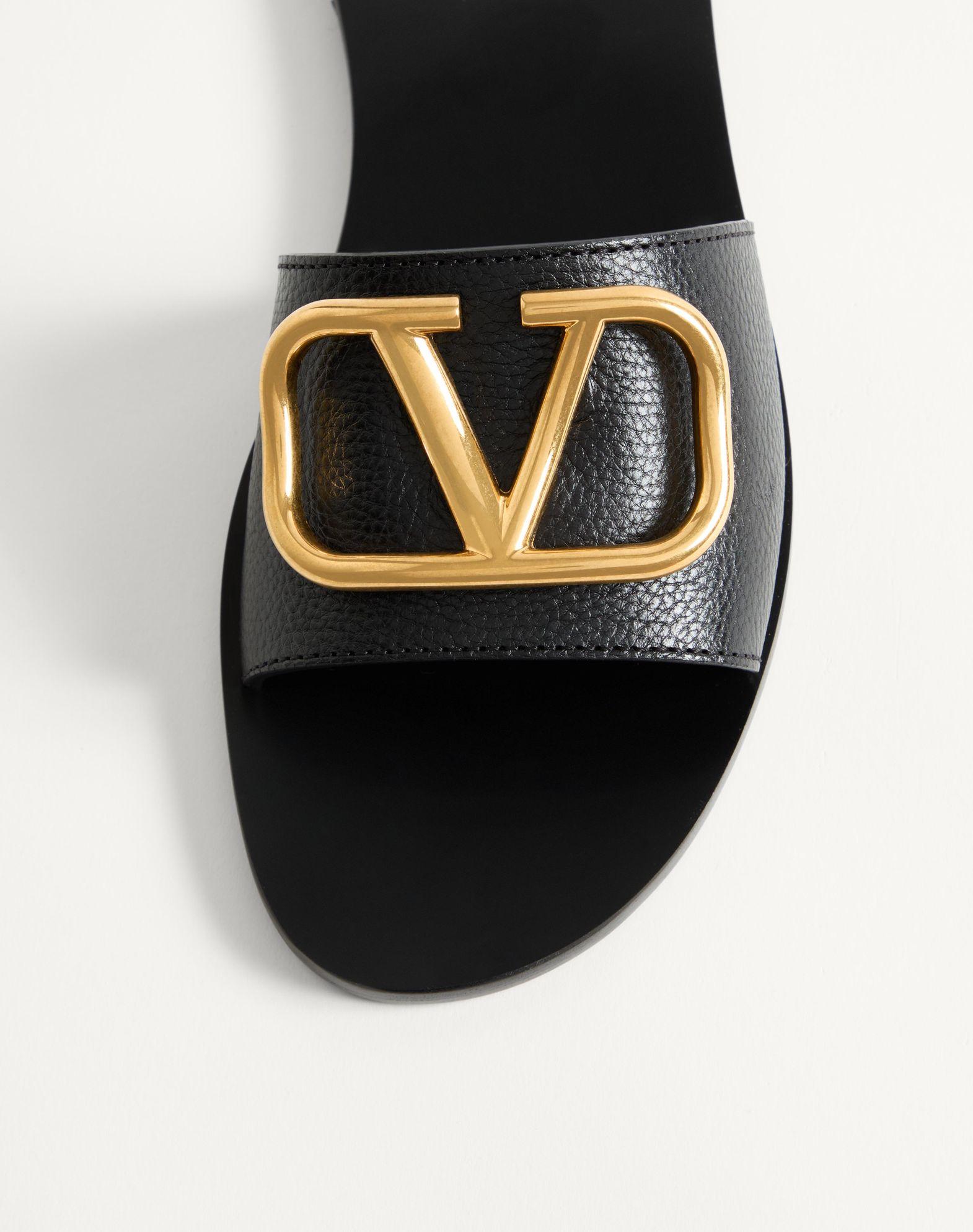 Vlogo Signature Slide Sandal In Grainy Cowhide With Accessory Product Image