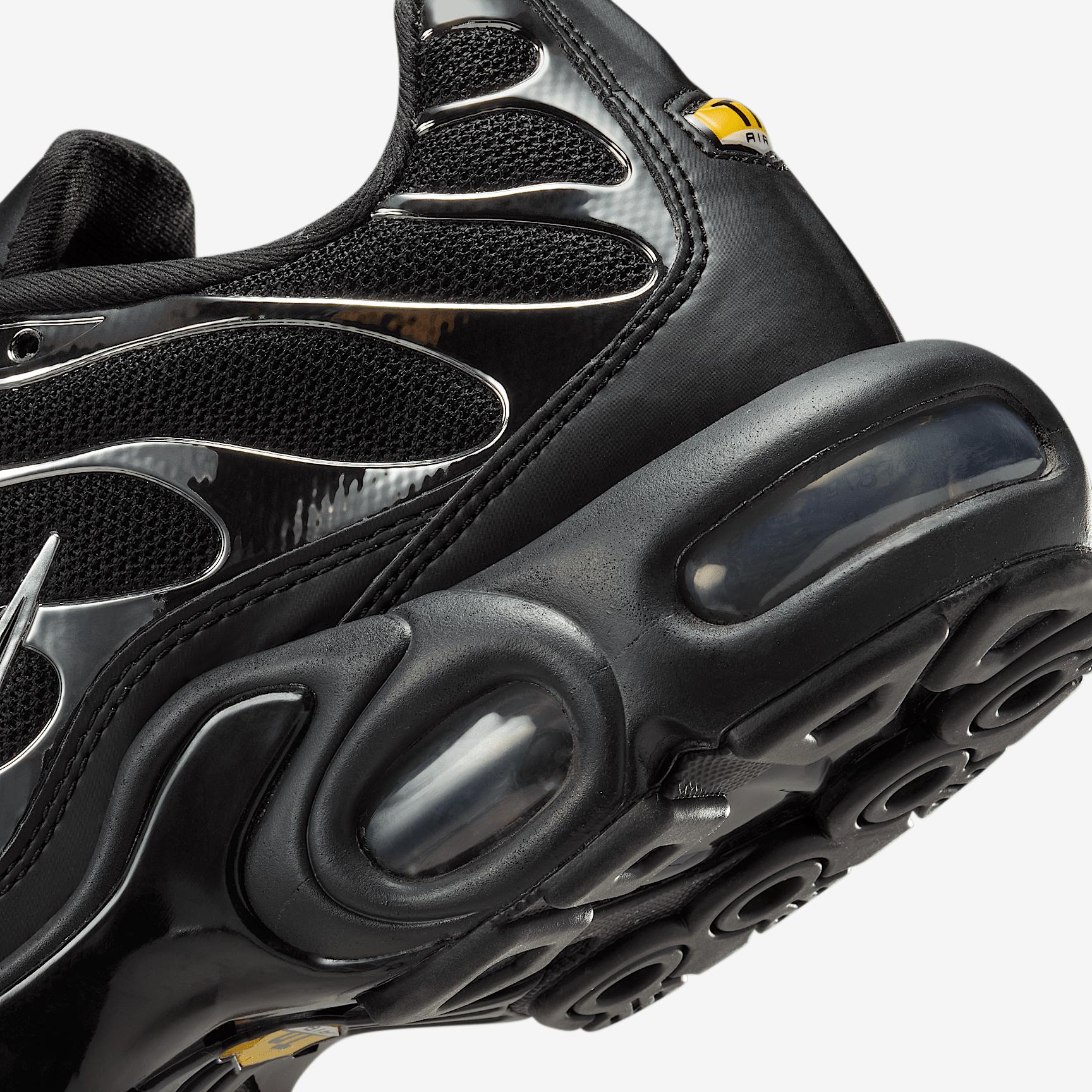 Nike Air Max Plus SE Women's Shoes Product Image