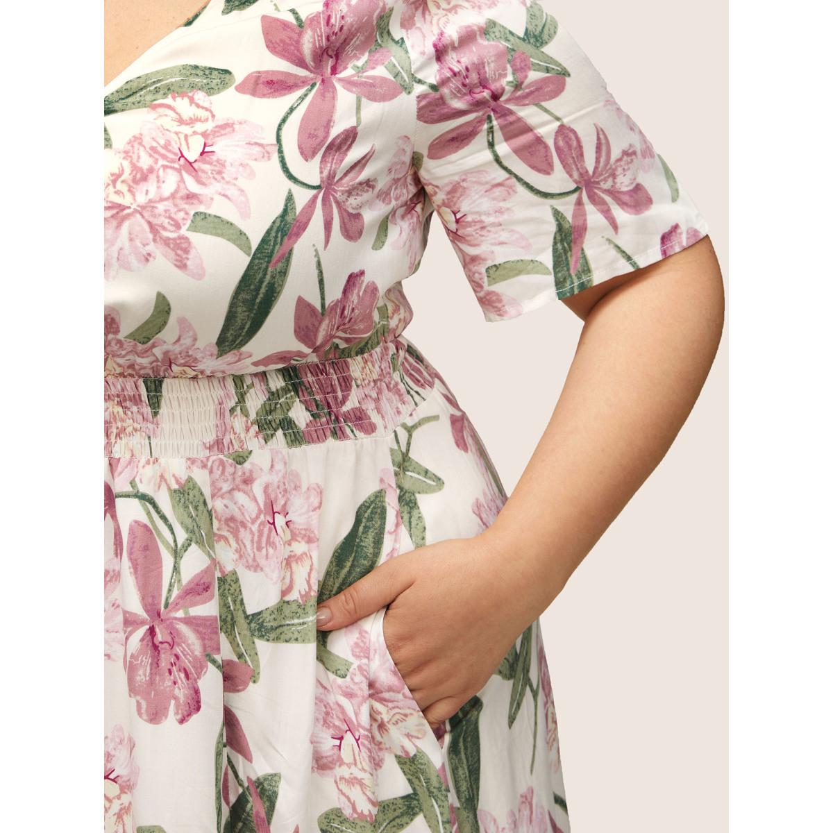 Plus Size Floral Print Elastic Waist Shirred Dress White Women Elegant Non V-neck Short sleeve Curvy Midi Dress BloomChic 10/M Product Image