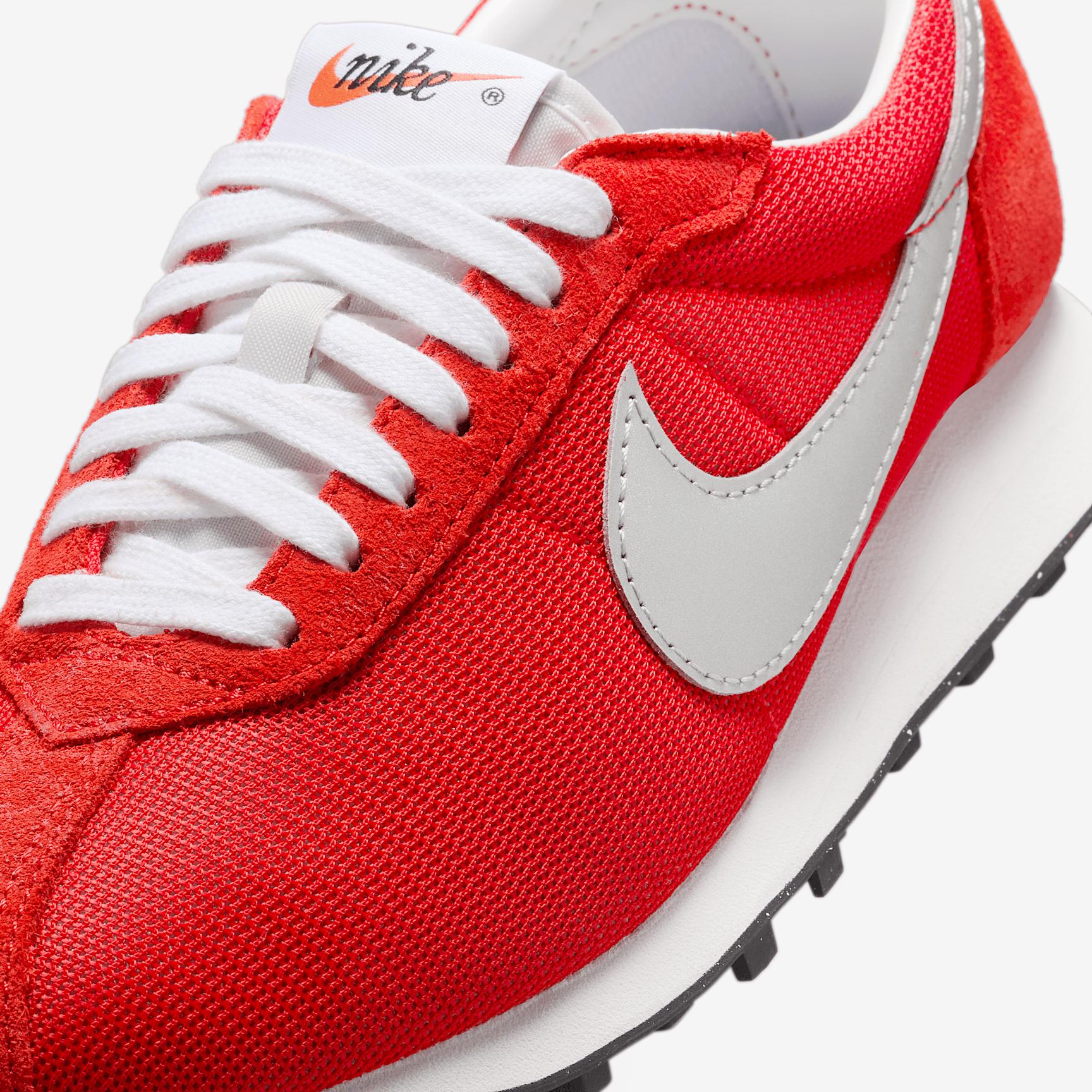 Nike Women's LD-1000 Shoes Product Image