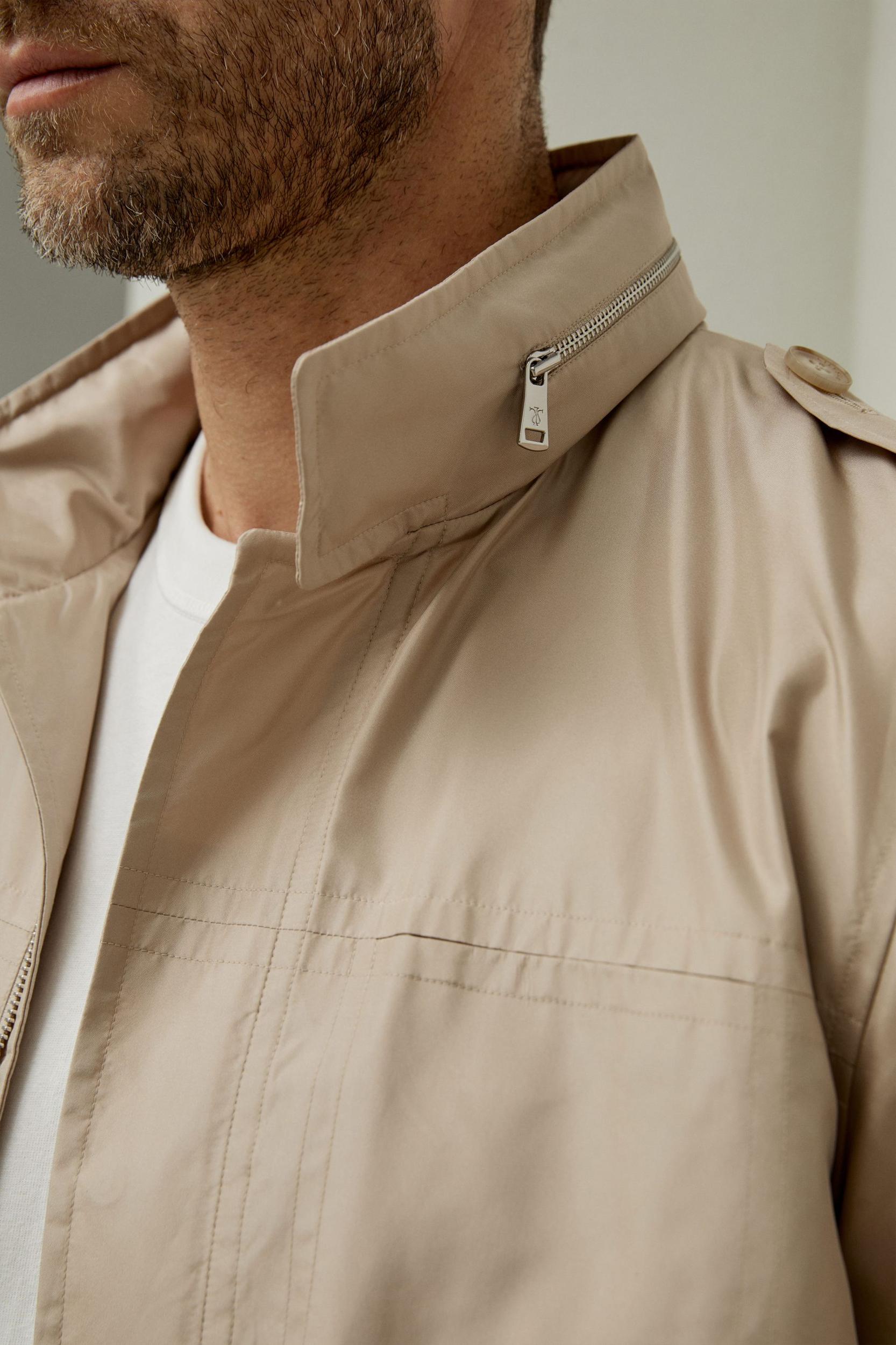 Water-Resistant Modern Utility Men Jacket Product Image