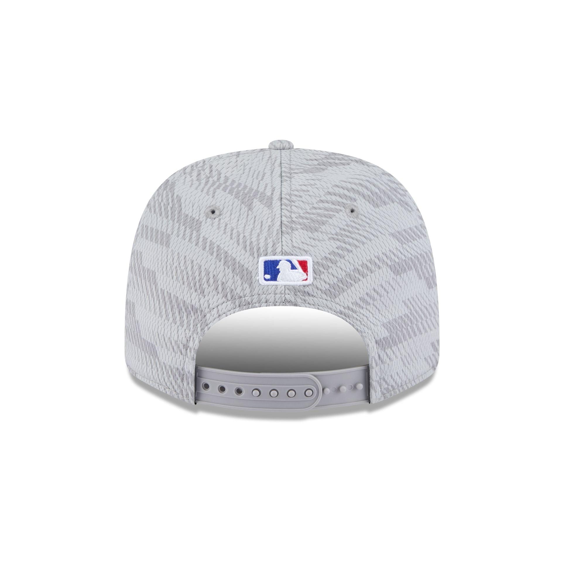 Chicago Cubs 2025 Clubhouse Gray 9SEVENTY Stretch-Snap Hat Male Product Image