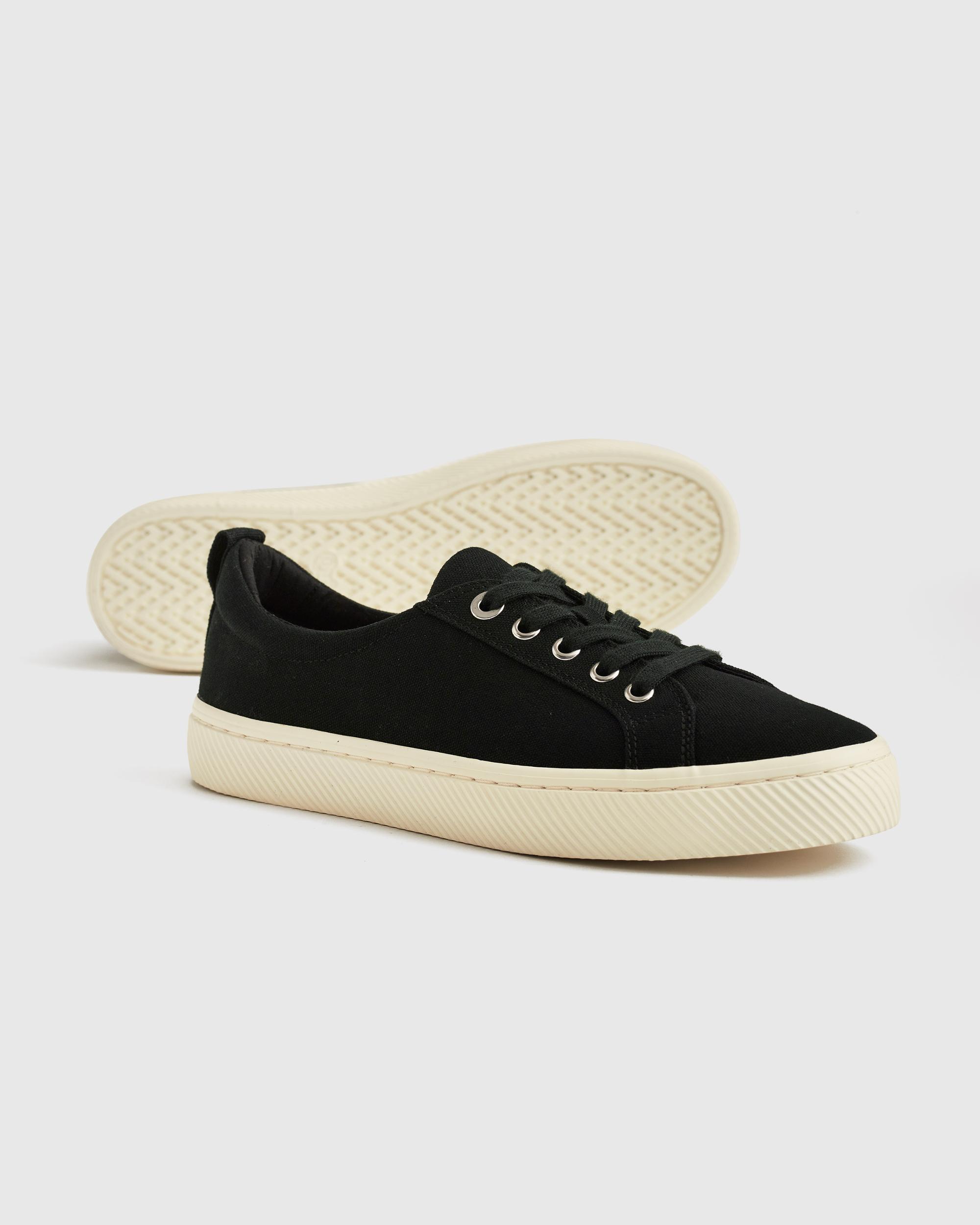 Quince | Men's Eco Cotton Canvas Everyday Sneaker Product Image