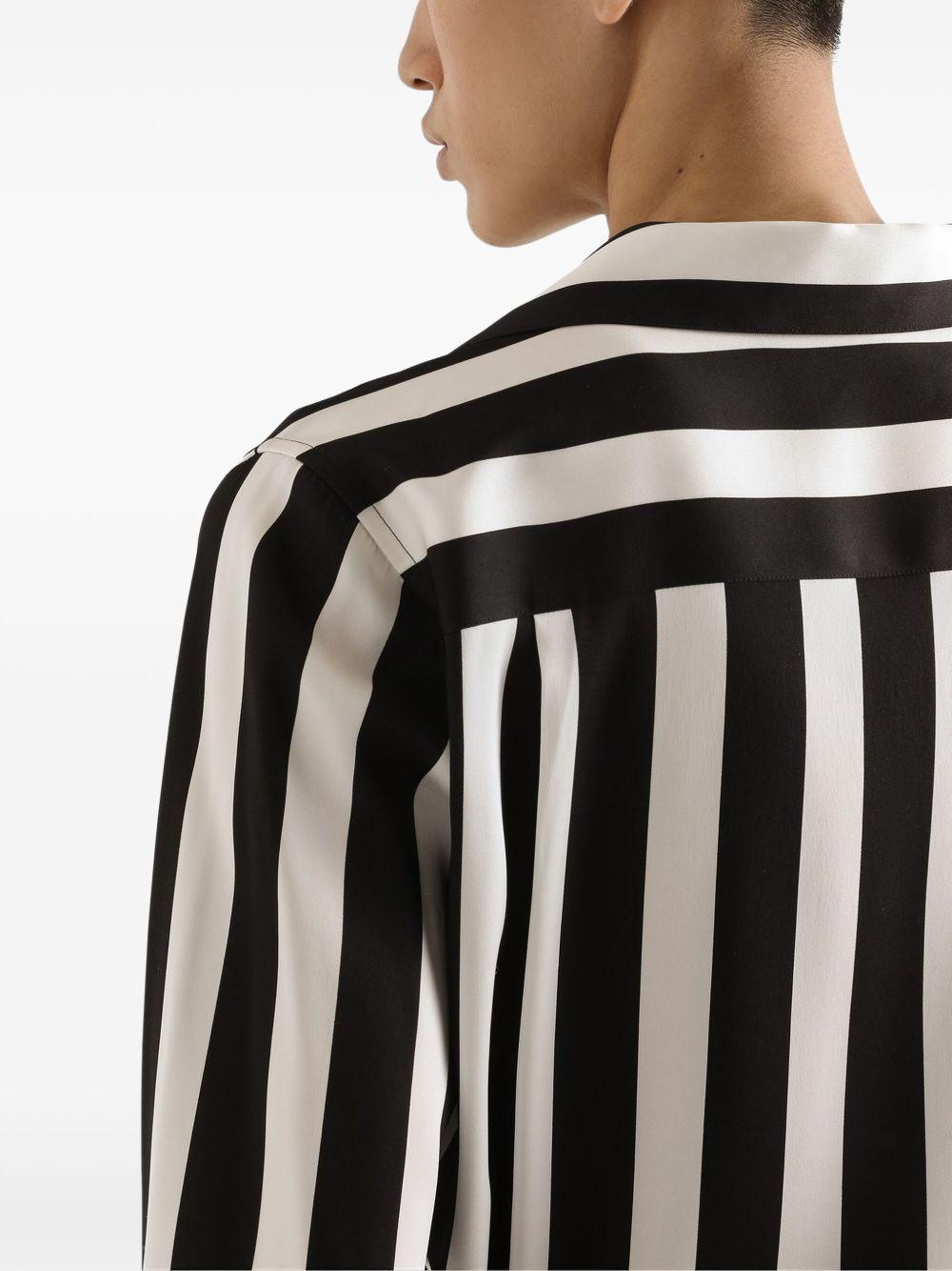 striped shirt Product Image