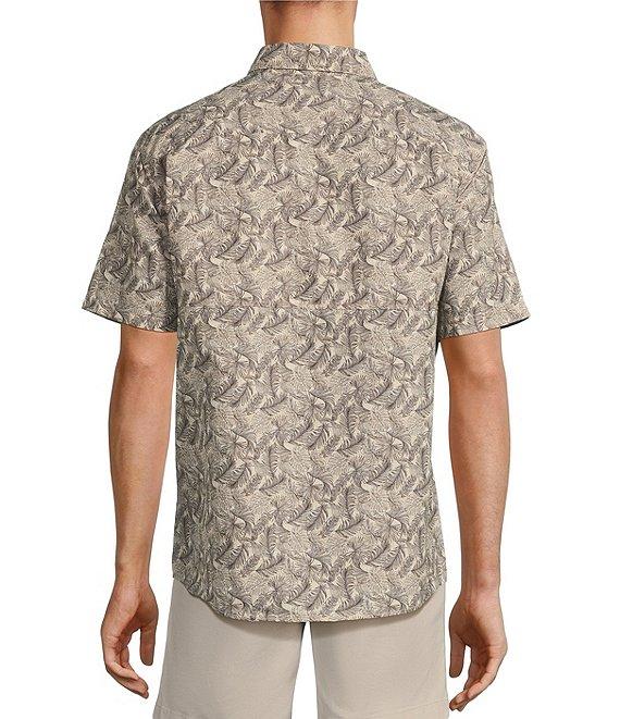 Roundtree & Yorke Performance The Charter Vented Short Sleeve Leaf Print Fishing Sport Shirt Product Image
