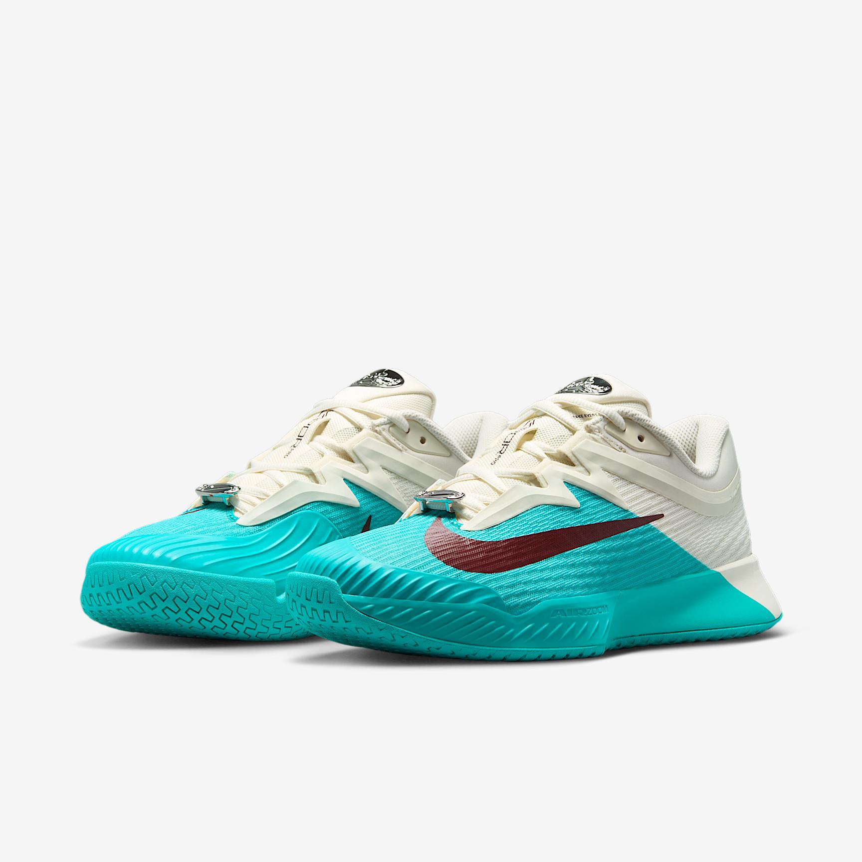 Nike Vapor Pro 3 Premium Women's Hard Court Tennis Shoes Product Image