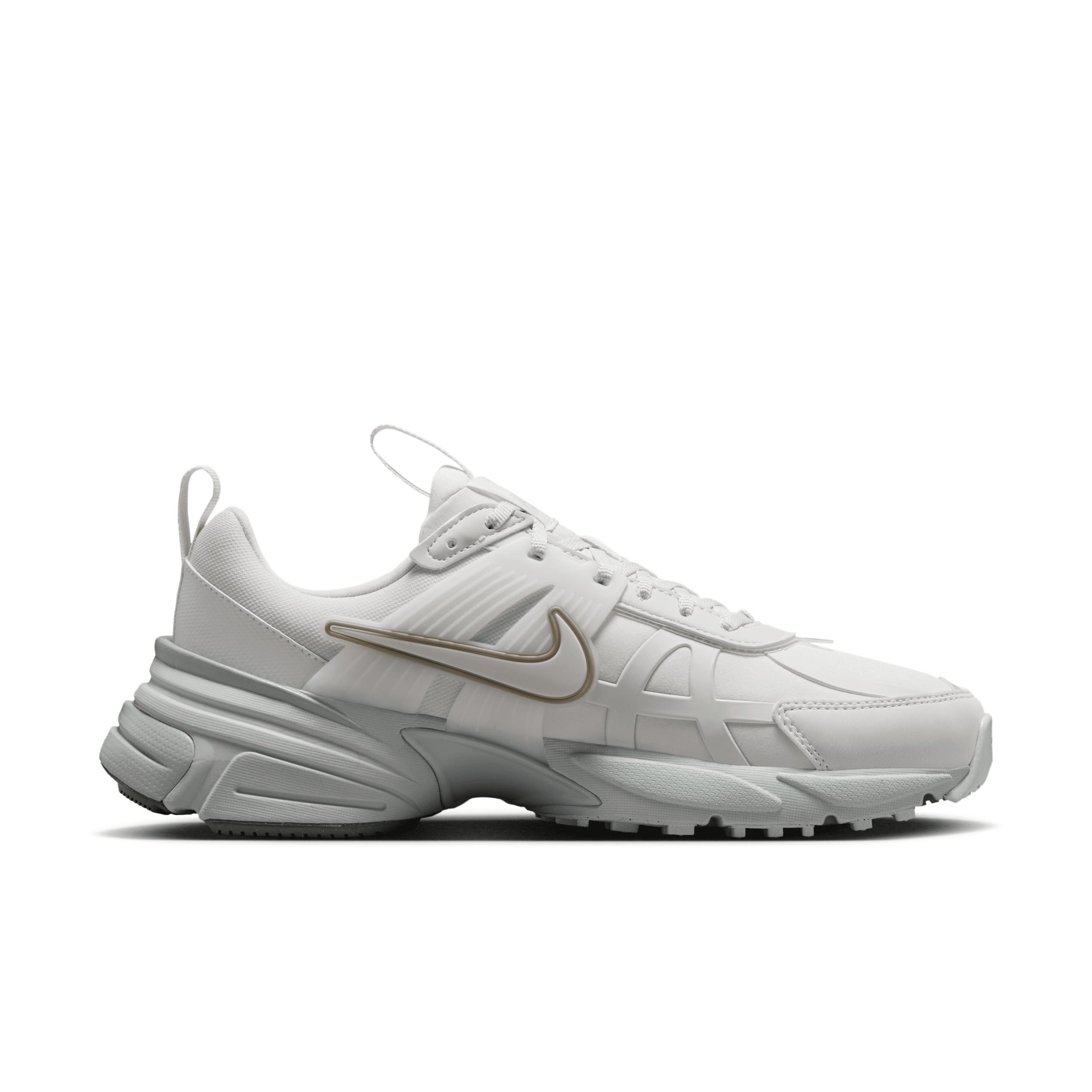 Nike Womens V2K Run GORE-TEX Waterproof Shoes | FZ2622-004 Product Image