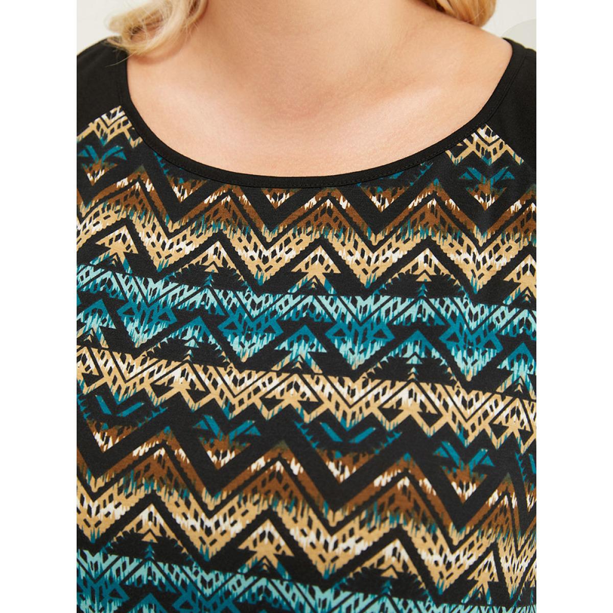 Plus Size Bandana Contrast Raglan Sleeve Asymmetrical T-shirt Black Women Elegant Bohemian Print Round Neck Dailywear T-shirts BloomChic 12/L Product Image