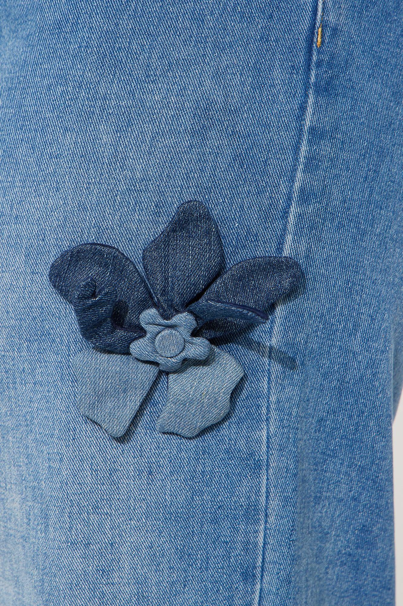 Floria Baggy Flower Applique Jeans - Medium Wash Product Image
