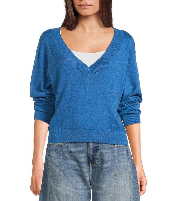 Signature 8 V-Neck Long Sleeve Sweater Product Image