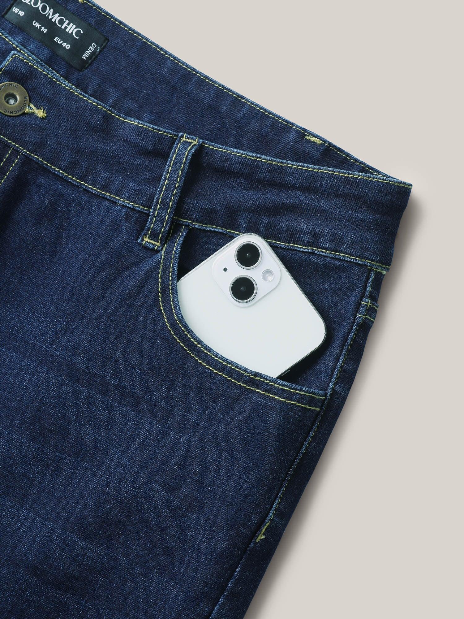 Stretchy Skinny-Fit Classic Denim Shorts Female Product Image