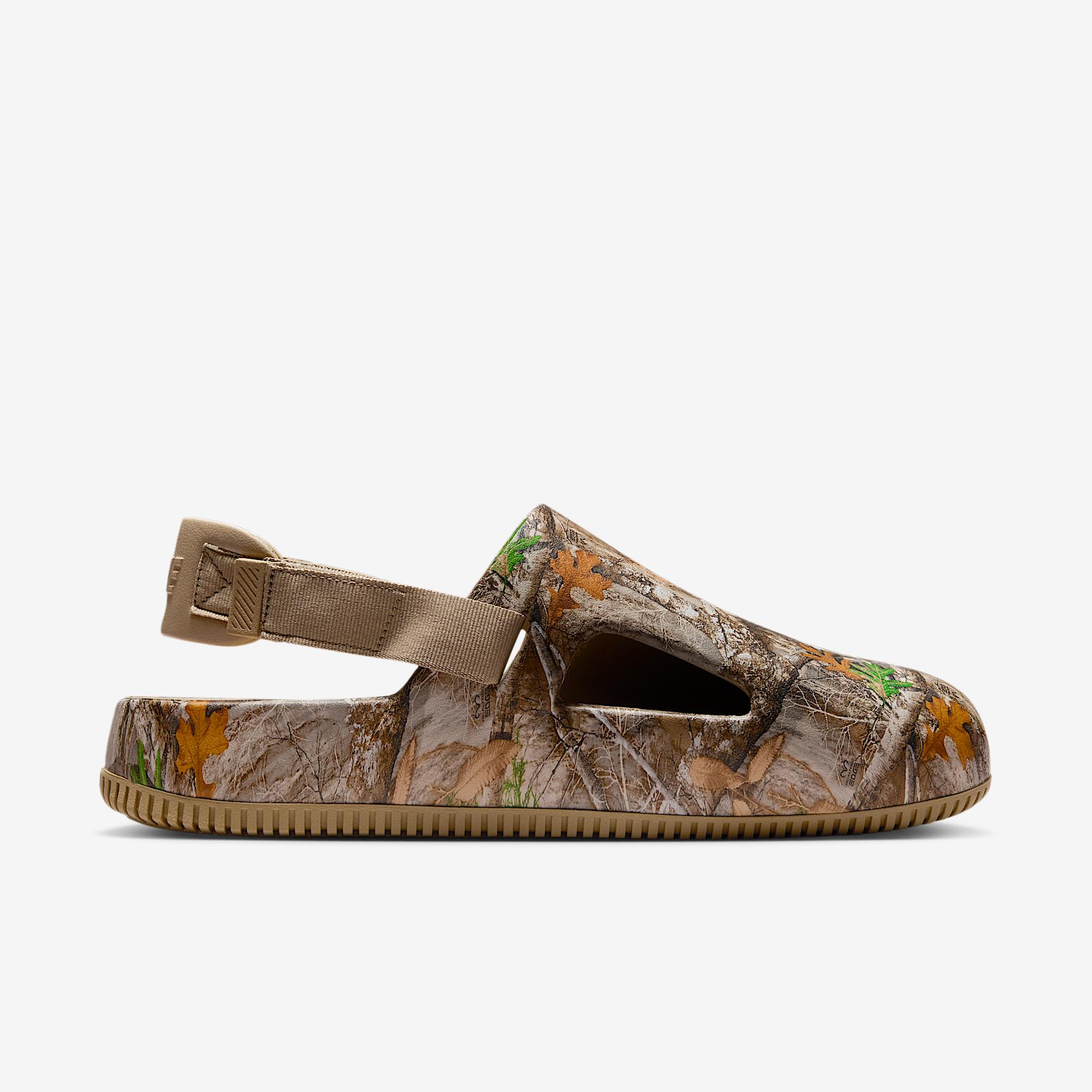 Nike Calm RealTree Men's Shoes Product Image