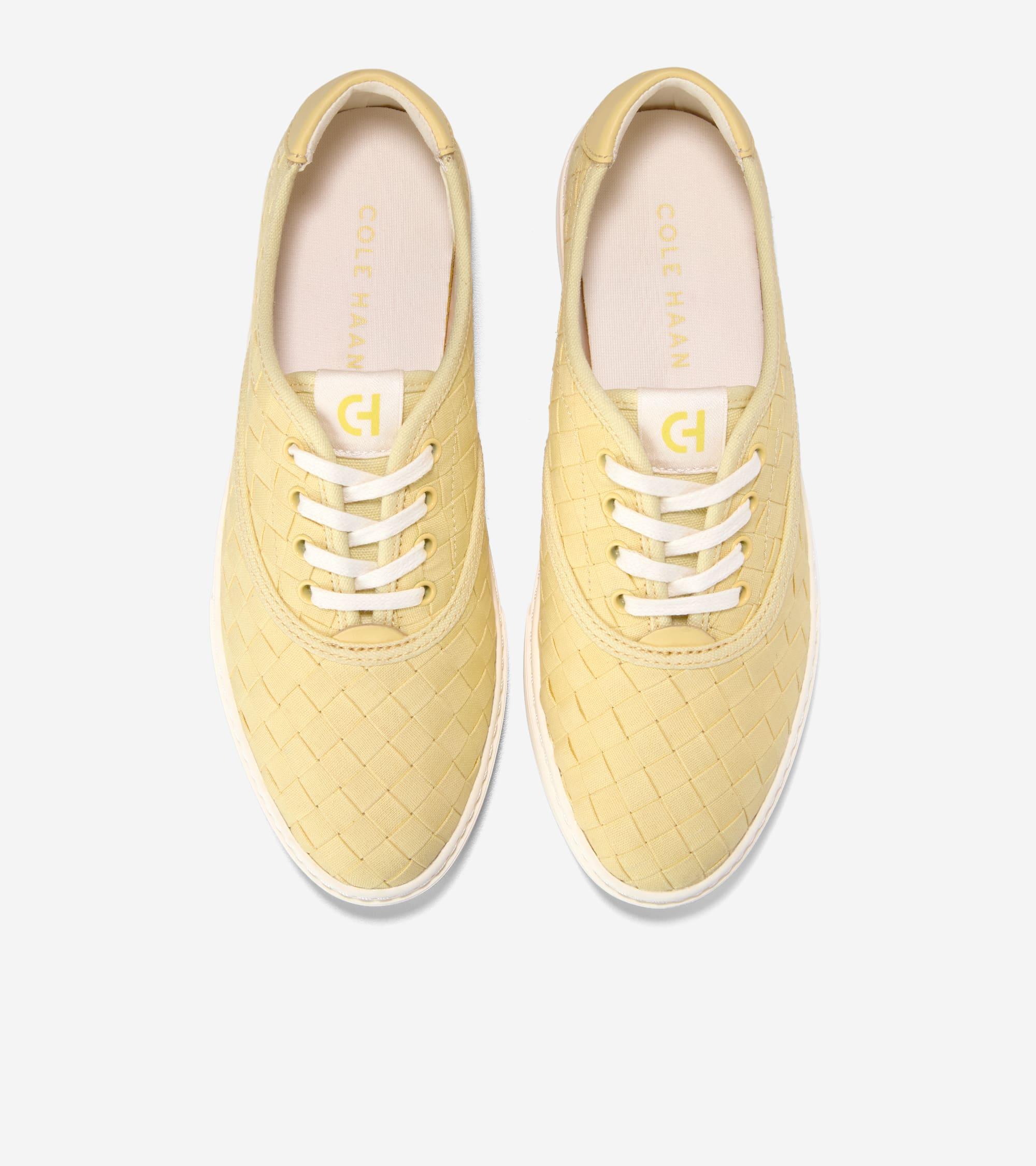 Women's Essential Soft Leather Tote Bag Product Image