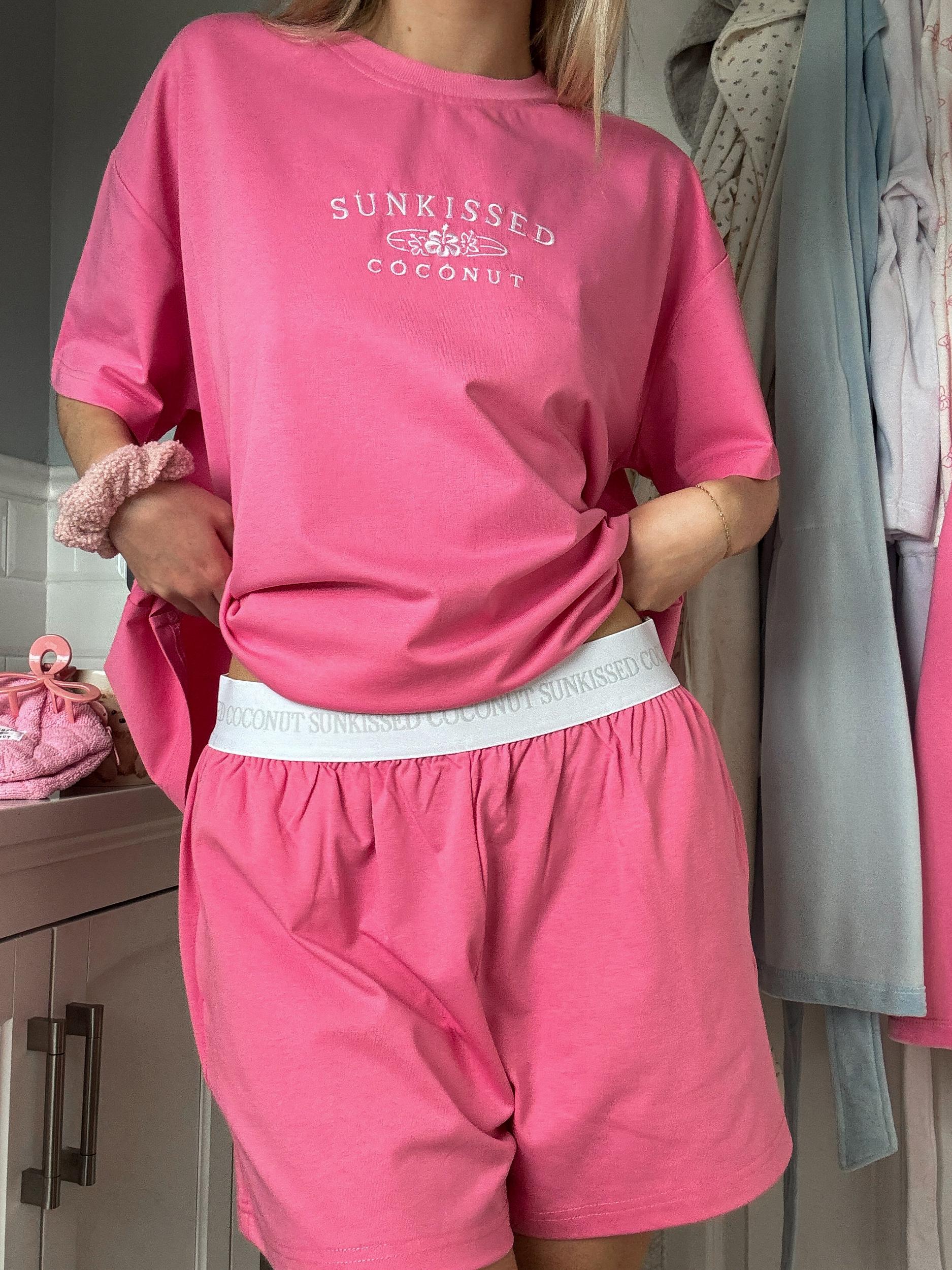 Coastal Blue Basic Watercolor Shorts Product Image