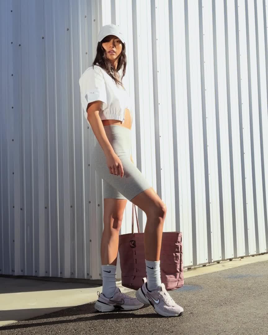 Nike Women's V2K Run Shoes Product Image