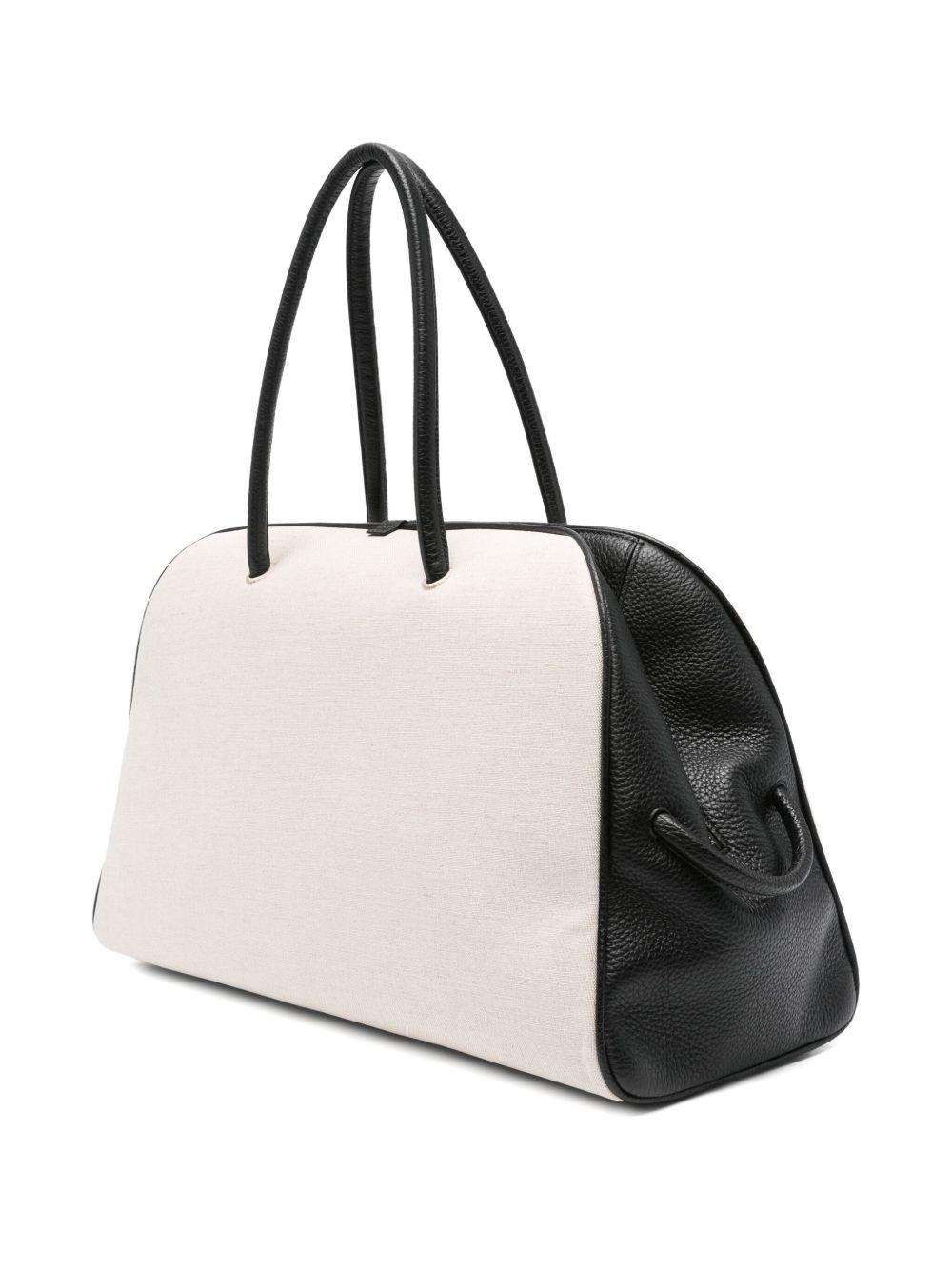 The large Turismo luggage bag Product Image