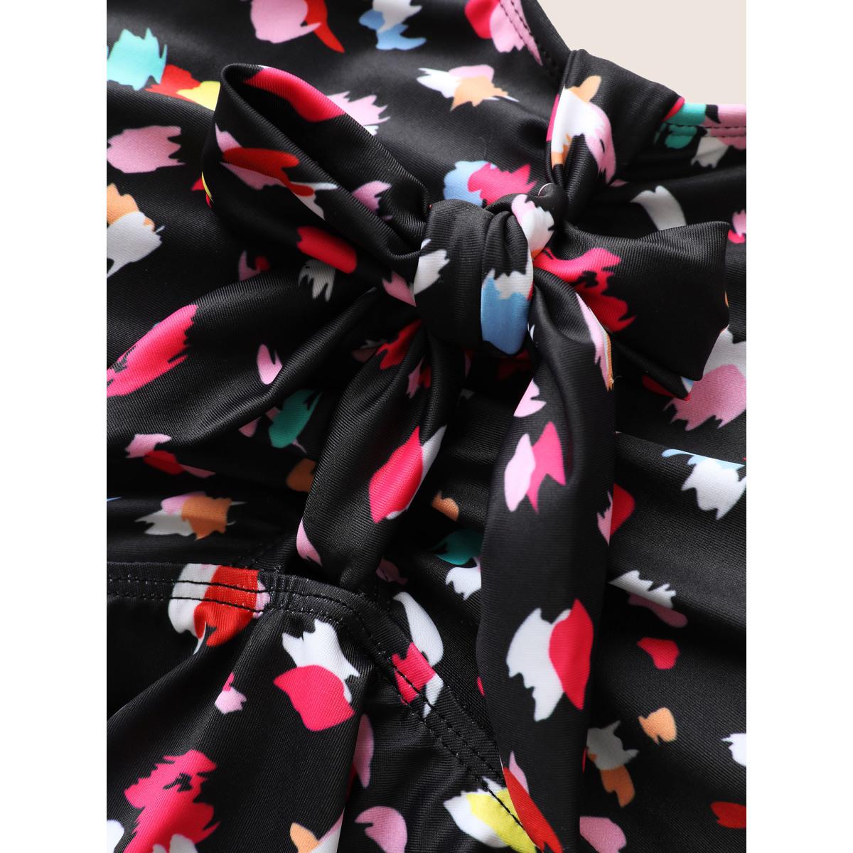 Plus Size Allover Print V Neck Gathered Swim Top Women's Swimwear Black Beach Gathered High stretch Bodycon V-neck Curve Swim Tops BloomChic 12/L Product Image