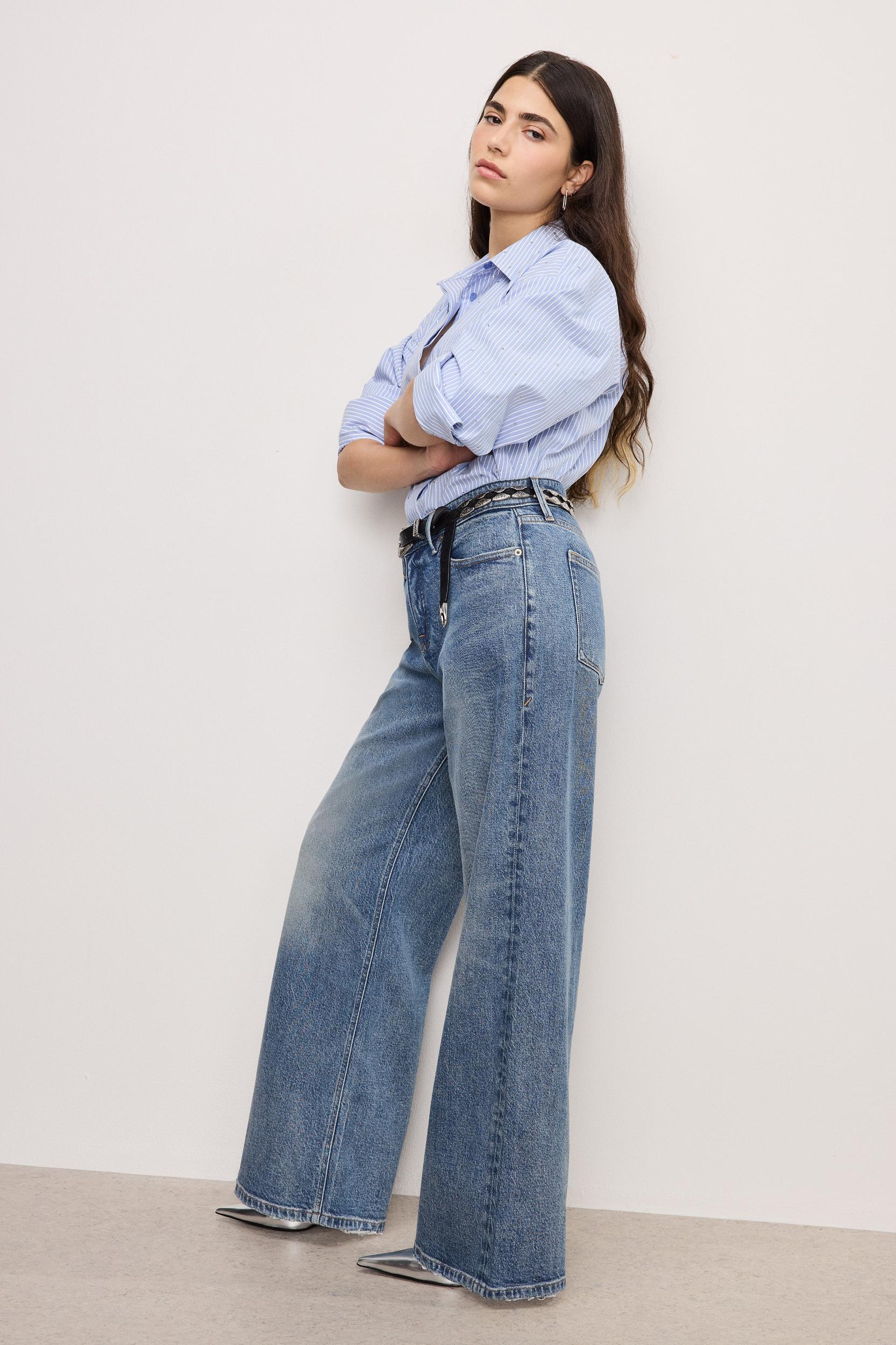 GOOD EASE PETITE RELAXED JEANS | INDIGO575 Product Image