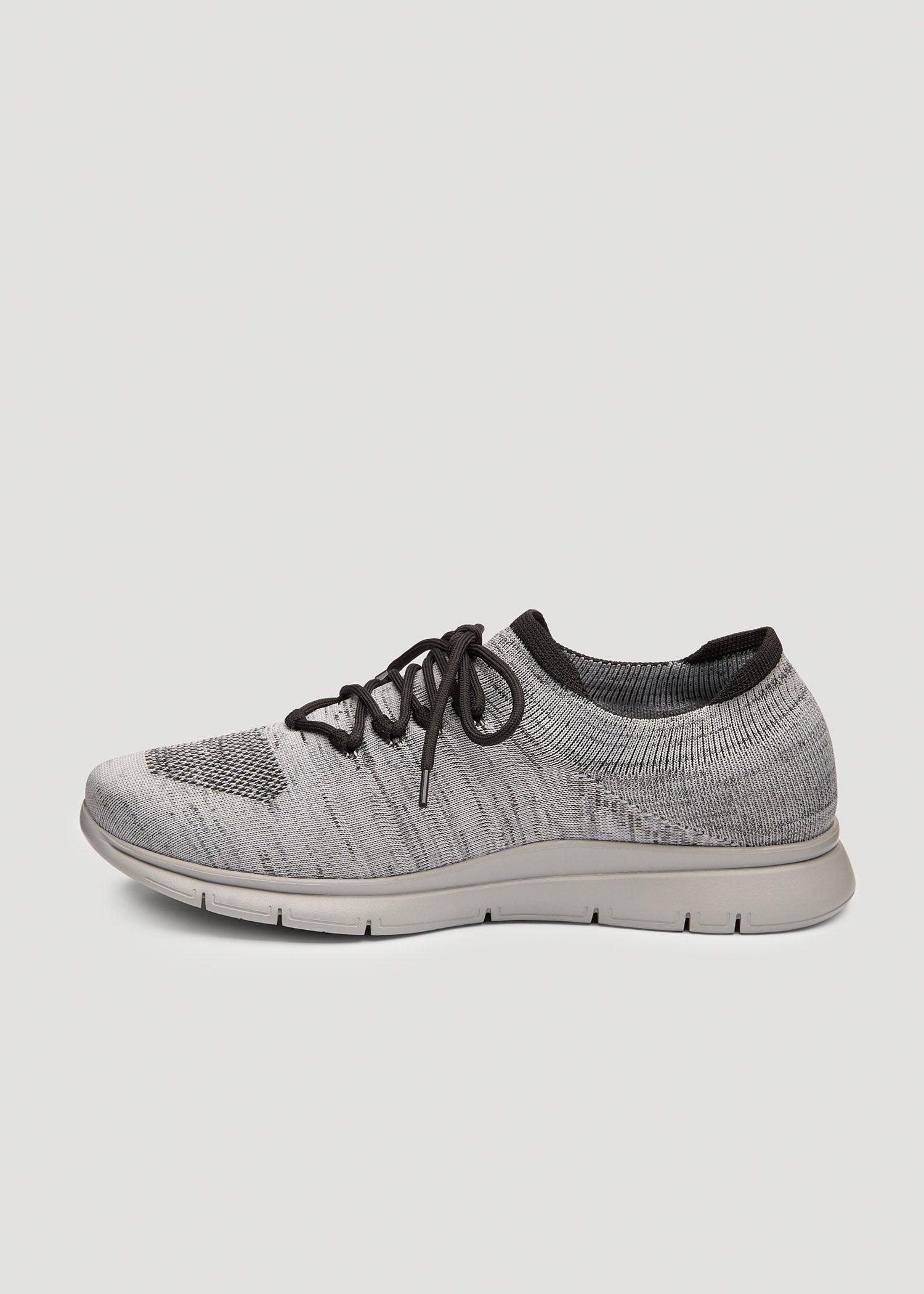 Knit Running Shoes for Tall Men in Grey Mix Male Product Image