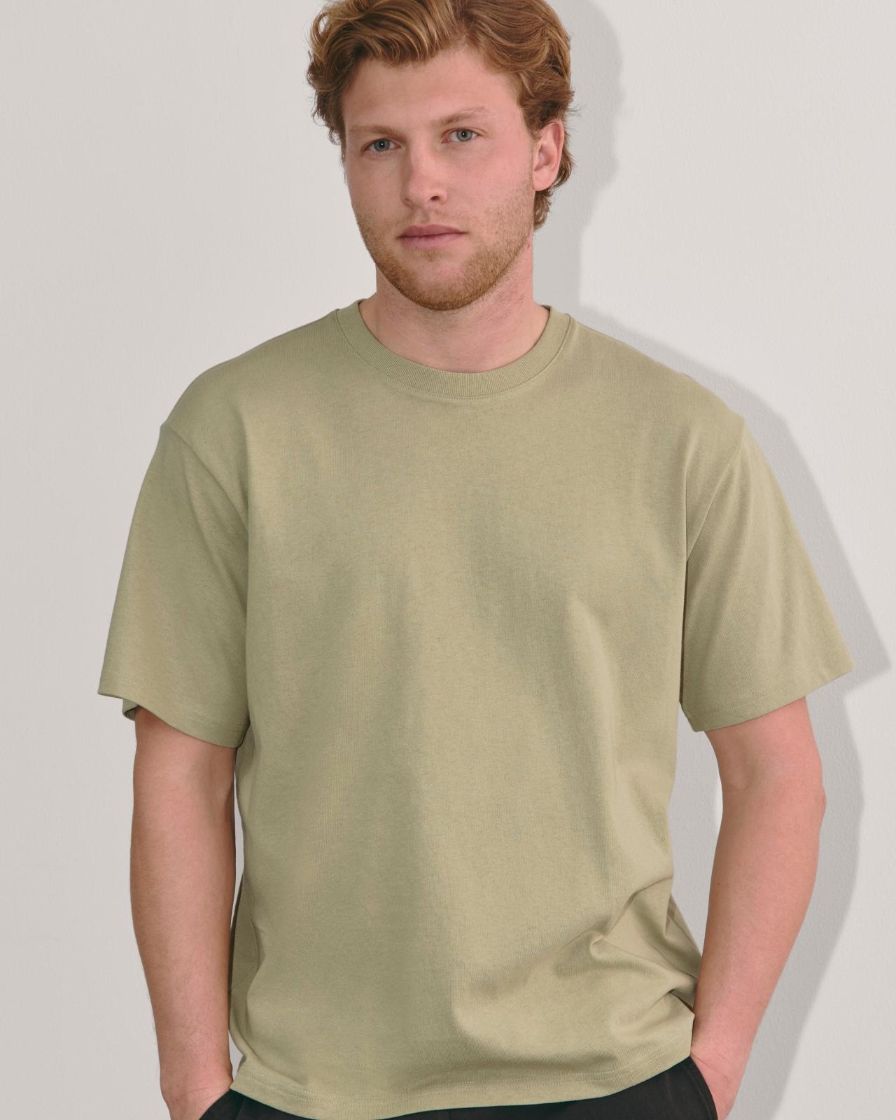 Mens Premium-Weight Relaxed Crew | Uniform T-Shirt by Everlane Product Image