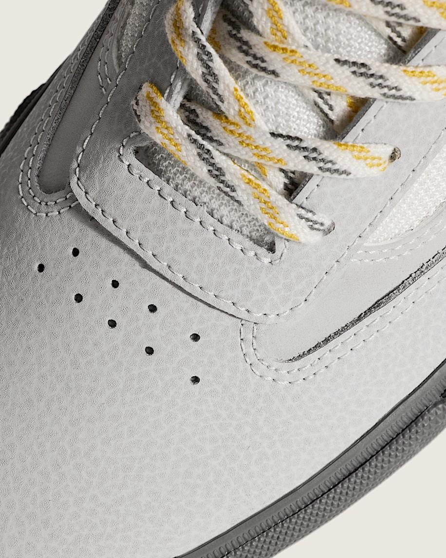 Skate Curren Caples Shoe in Grey| Vans US Product Image