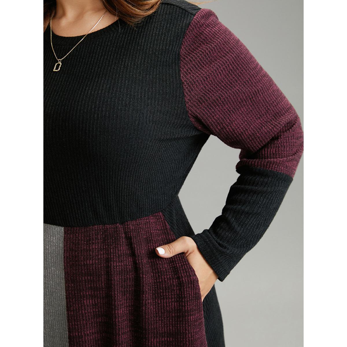 Plus Size Rib Knit Colorblock Contrast Pocket Dress Black Women Casual Rib Knit Round Neck Long Sleeve Curvy Midi Dress BloomChic 30/6X Product Image