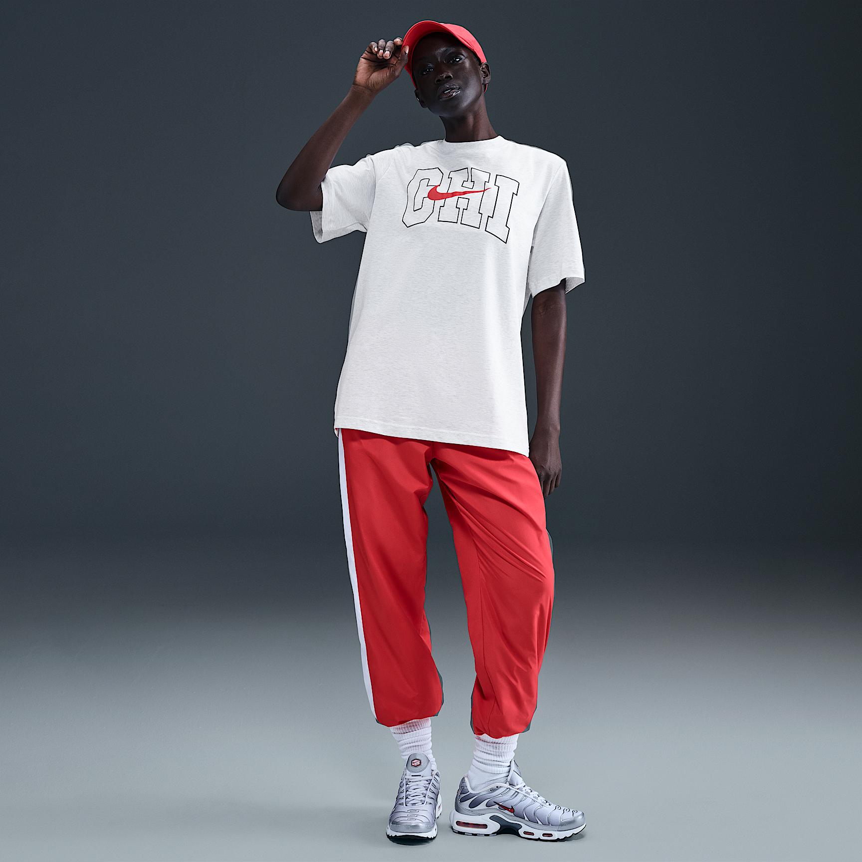 Womens Nike Sportswear Graphic T-Shirt | HV3886-051 Product Image