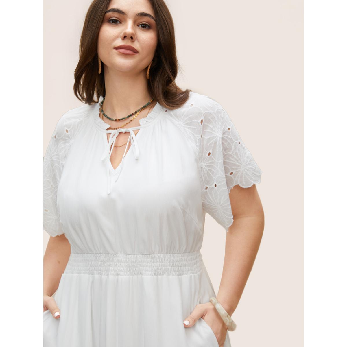 Plus Size Notched Collar Raglan Sleeve Ruffle Layered Hem Dress White Women Resort Tie knot Notched collar Short sleeve Curvy Midi Dress BloomChic 26/4X Product Image