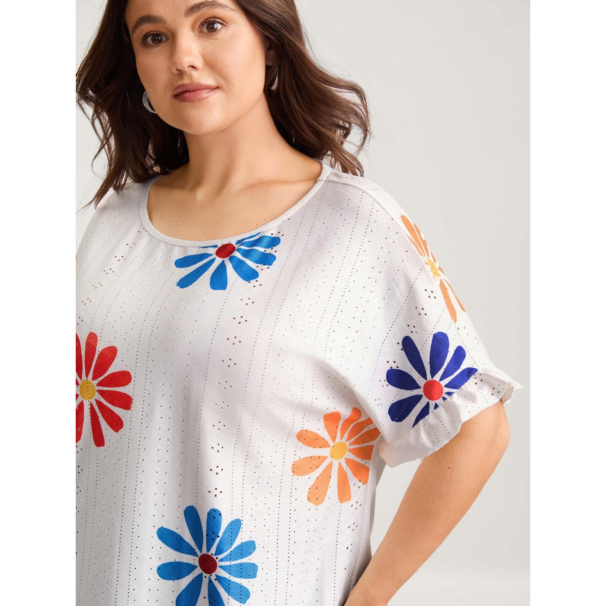 Plus Size Textured Floral Print Flowy T-Shirt WhiteSmoke Women Texture Round Neck Everyday-Elegant T-shirts BloomChic 14-16/1X Product Image