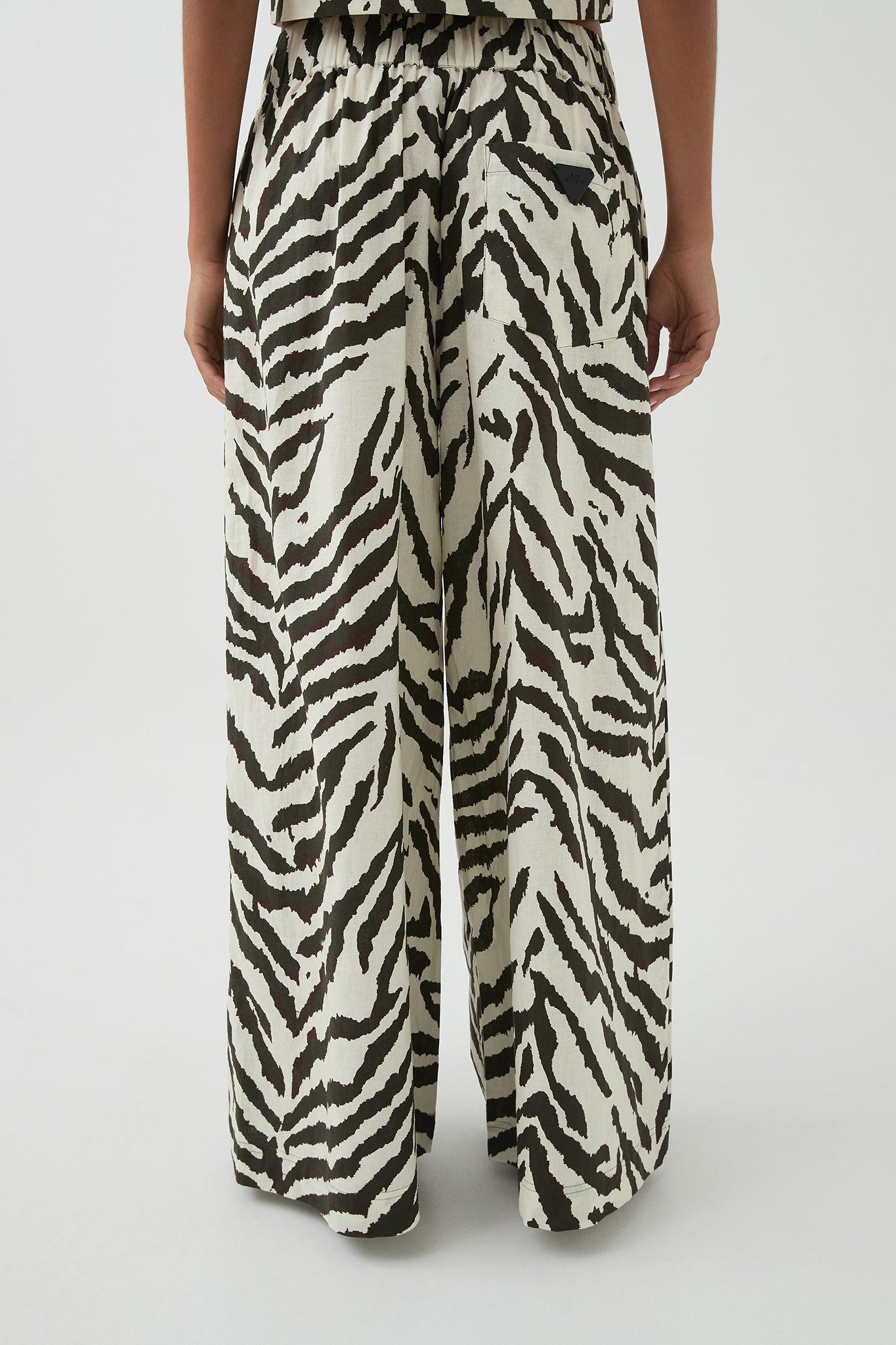 Airlie Relaxed Pants Product Image