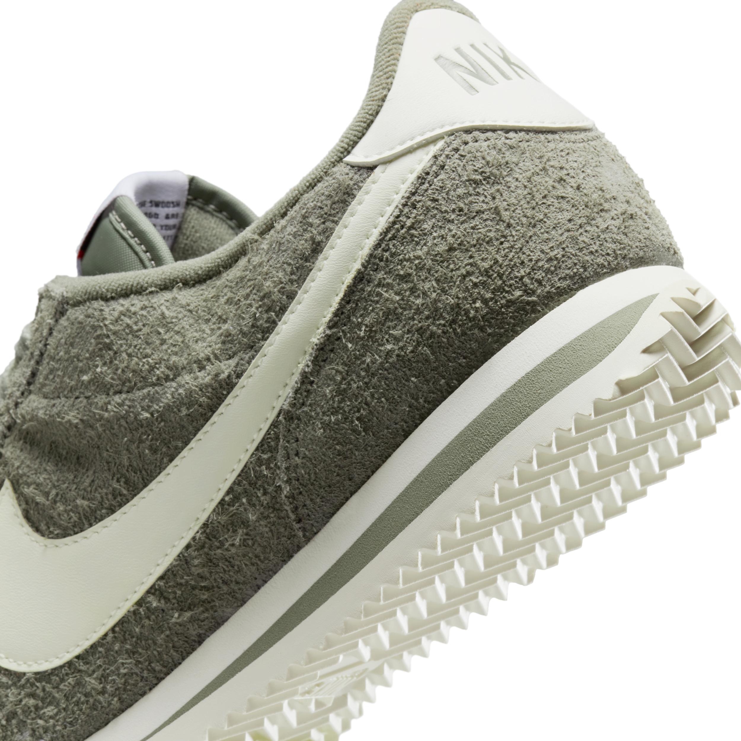 Nike Women's Cortez Vintage Suede Shoes Product Image